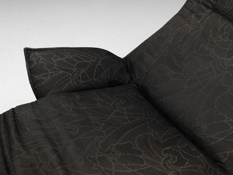 Italian Vigo Magistretti for Cassina Sofa in Dark Grey Upholstery For Sale