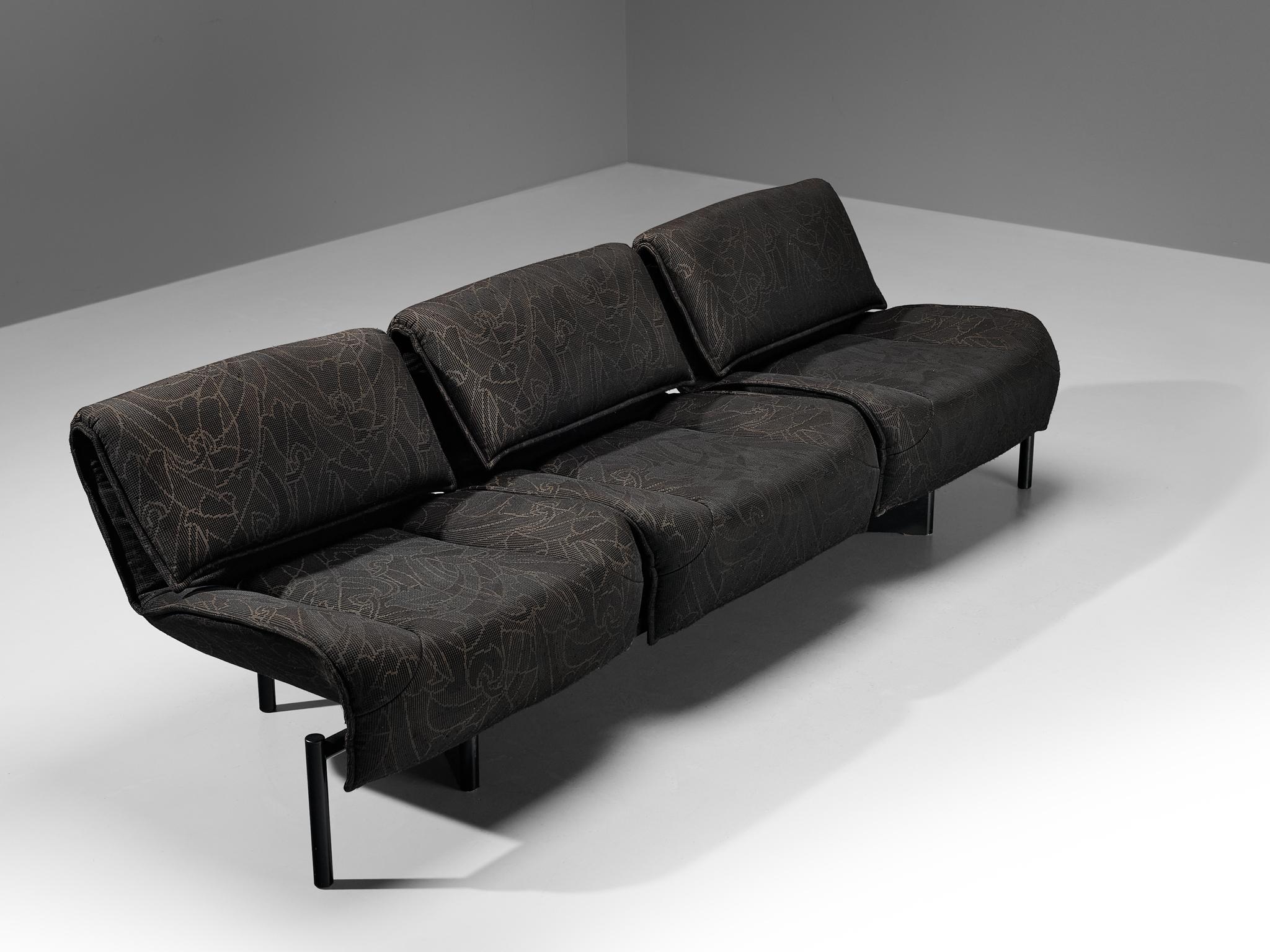 Vigo Magistretti für Cassina: Sofa „Veranda“ mit dunkelgrauer Polsterung  (Stahl) im Angebot