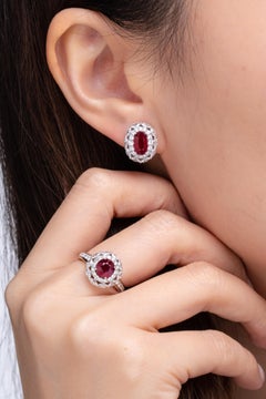 6.14 Carat Mozambique Pigeons Blood Ruby Ring and Earrings Set in 18K White Gold