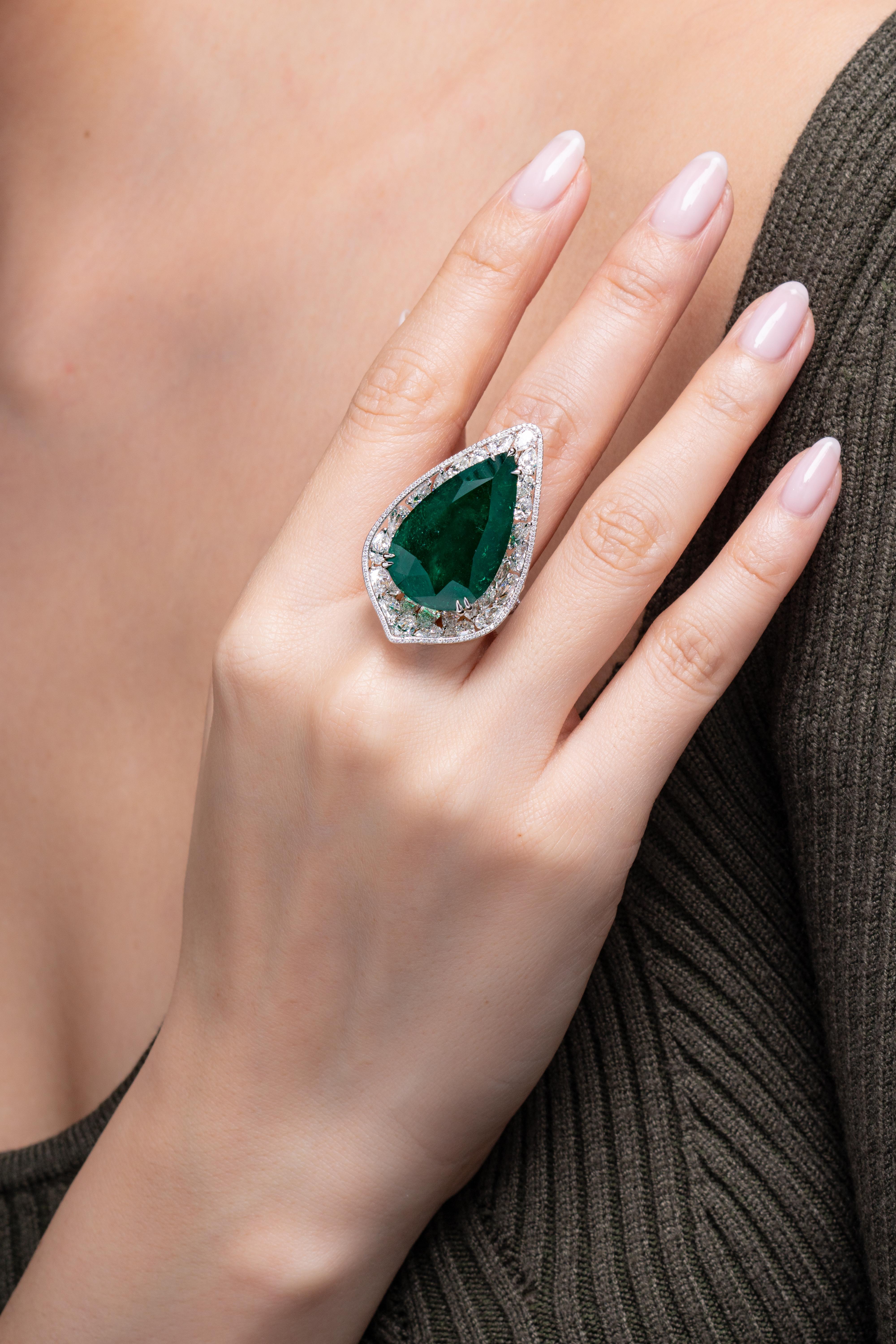 The regal nature of the emerald gemstone is undeniable. From Cleopatra to Elizabeth Taylor, emeralds have captivated the eyes of many leading ladies throughout history. Here is an exquisite 21.33 carat pear shape Colombian Emerald that has been