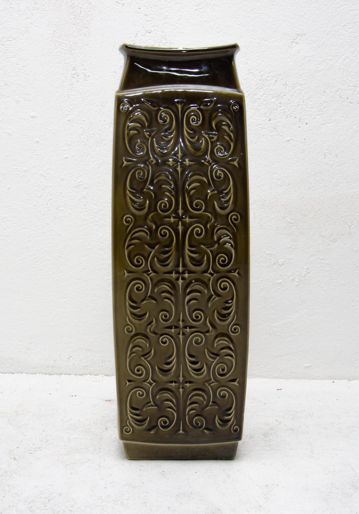 Vintage Big Ceramic Vase, Czechoslovakia, 1970s In Excellent Condition In Prague 8, CZ