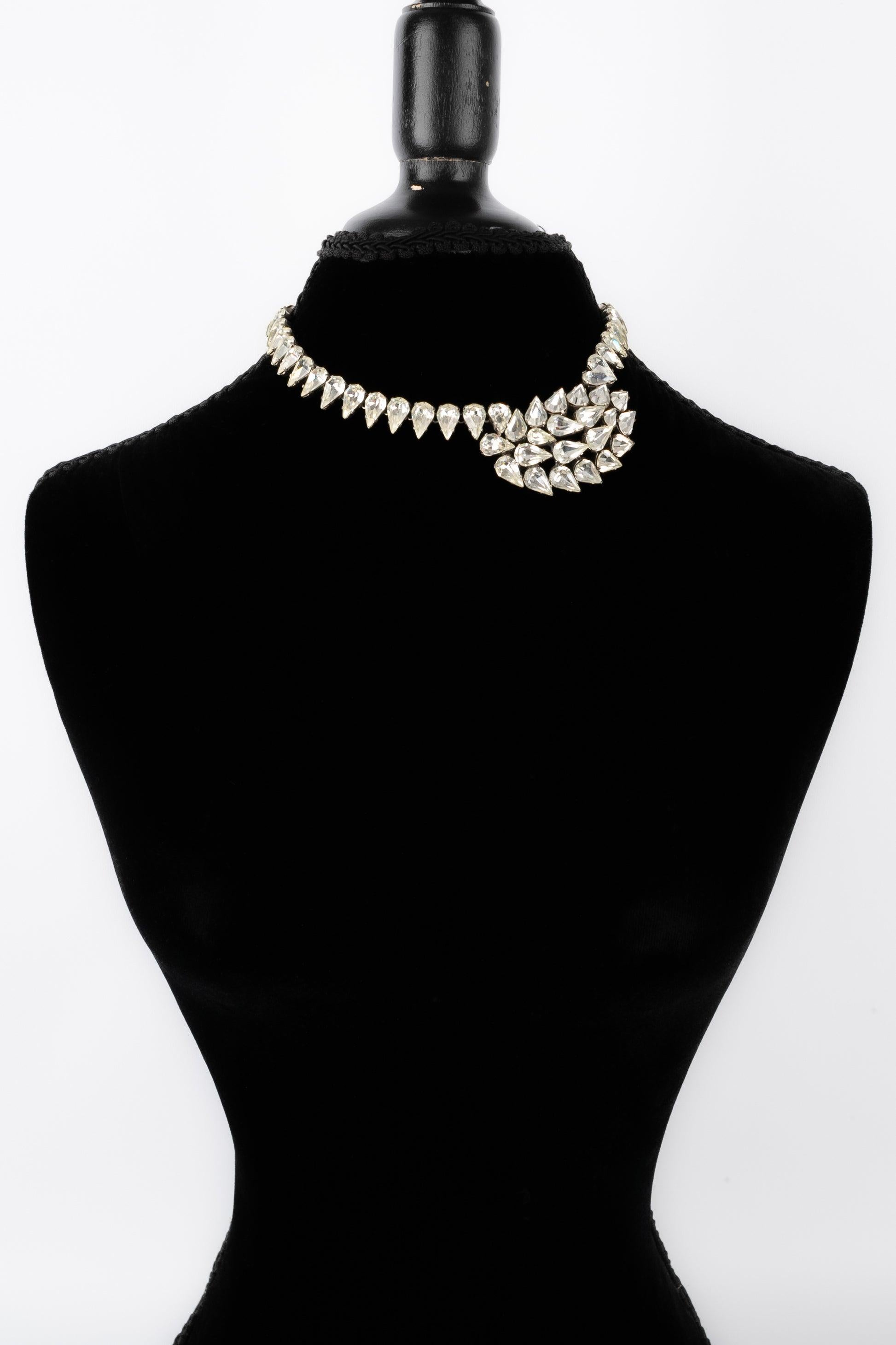Viintage Rhinestoned Necklace with Rhinestones In Excellent Condition For Sale In SAINT-OUEN-SUR-SEINE, FR