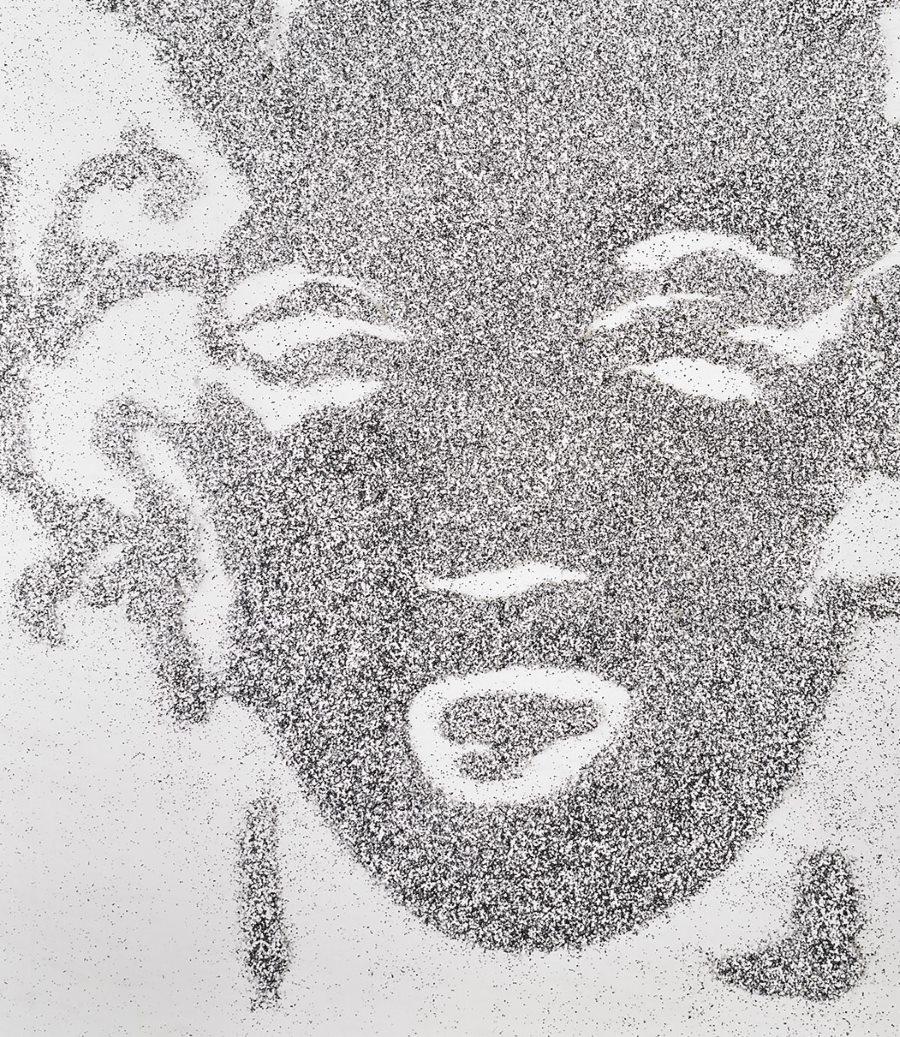 Reversal Grey Marilyn (Images de poussière de diamant) - Conceptuel Photograph par Vik Muniz