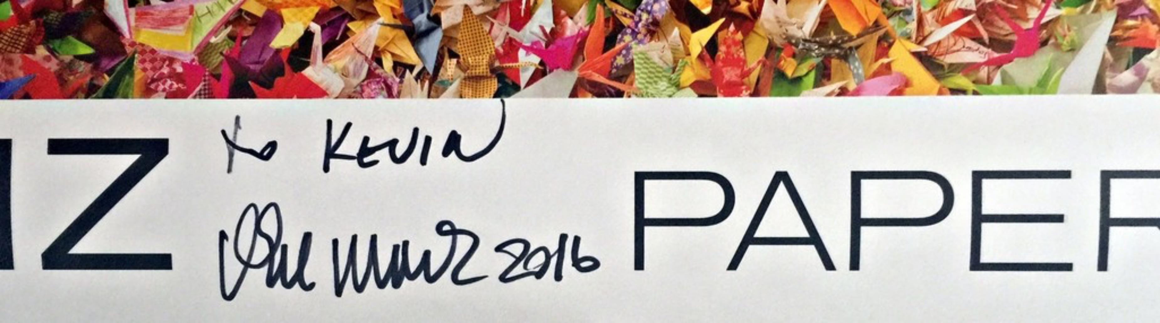 Tirage Paper Crane pour Japan (signé à la main et inscrit par Vik Muniz à Kevin) en vente 1