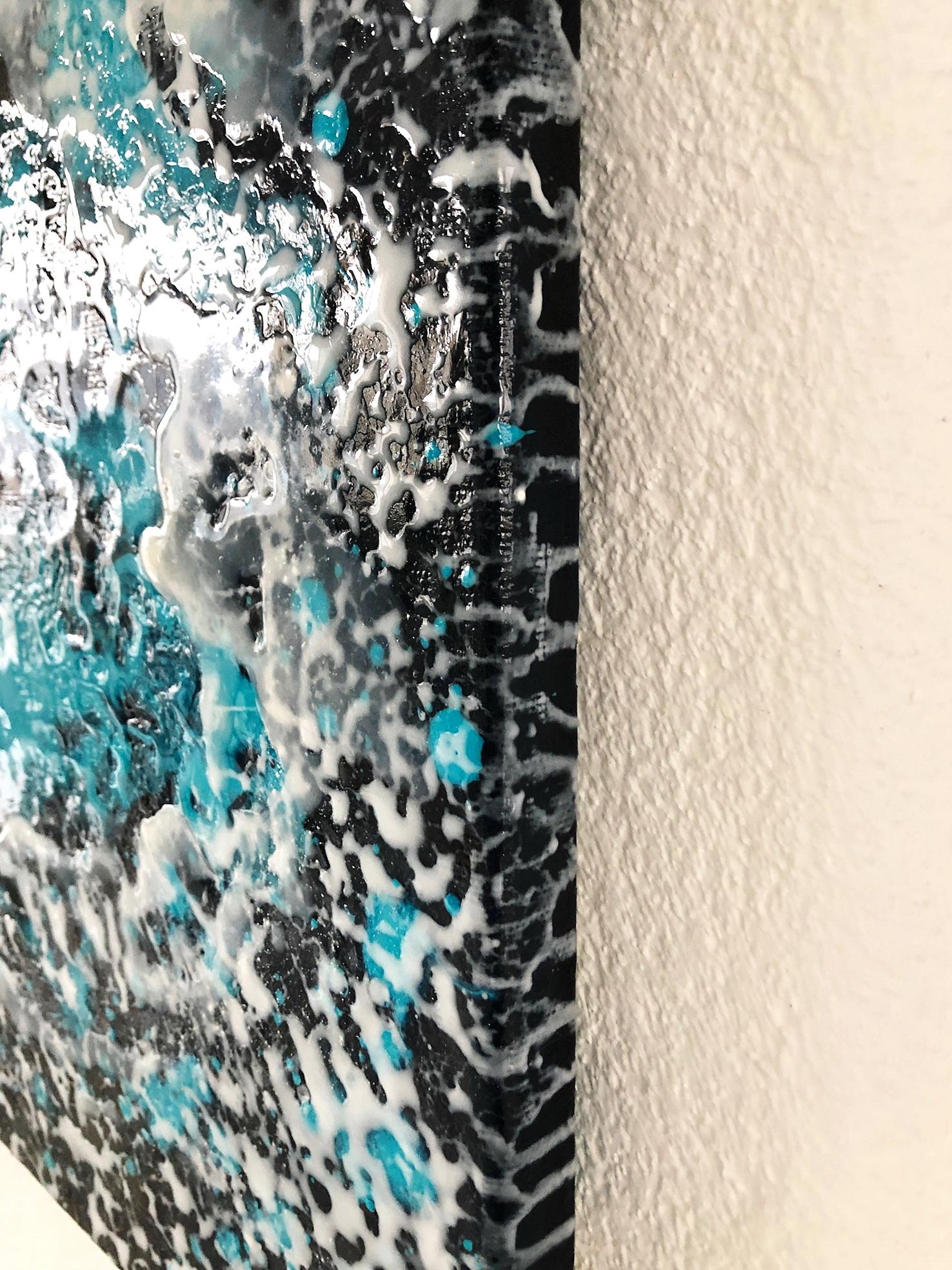 Regarder en profondeur. Peinture abstraite Lage. / Eau/ Mer / Bleu, couleur blanche en vente 10