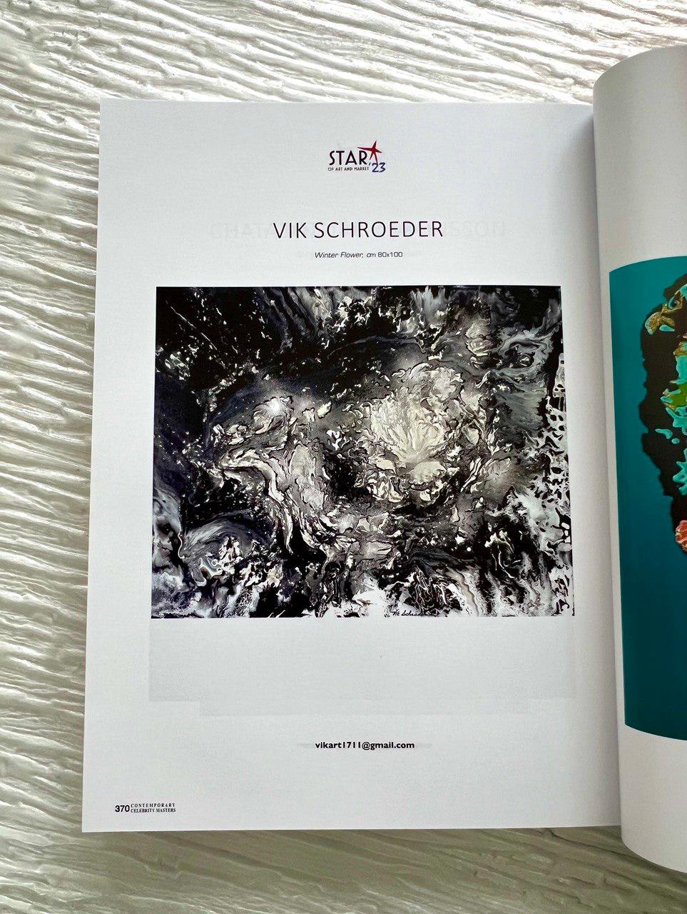 Flor de invierno / Publicado en el libro de arte CELEBRITY MASTERS /Abstracto monocromo. en venta 9