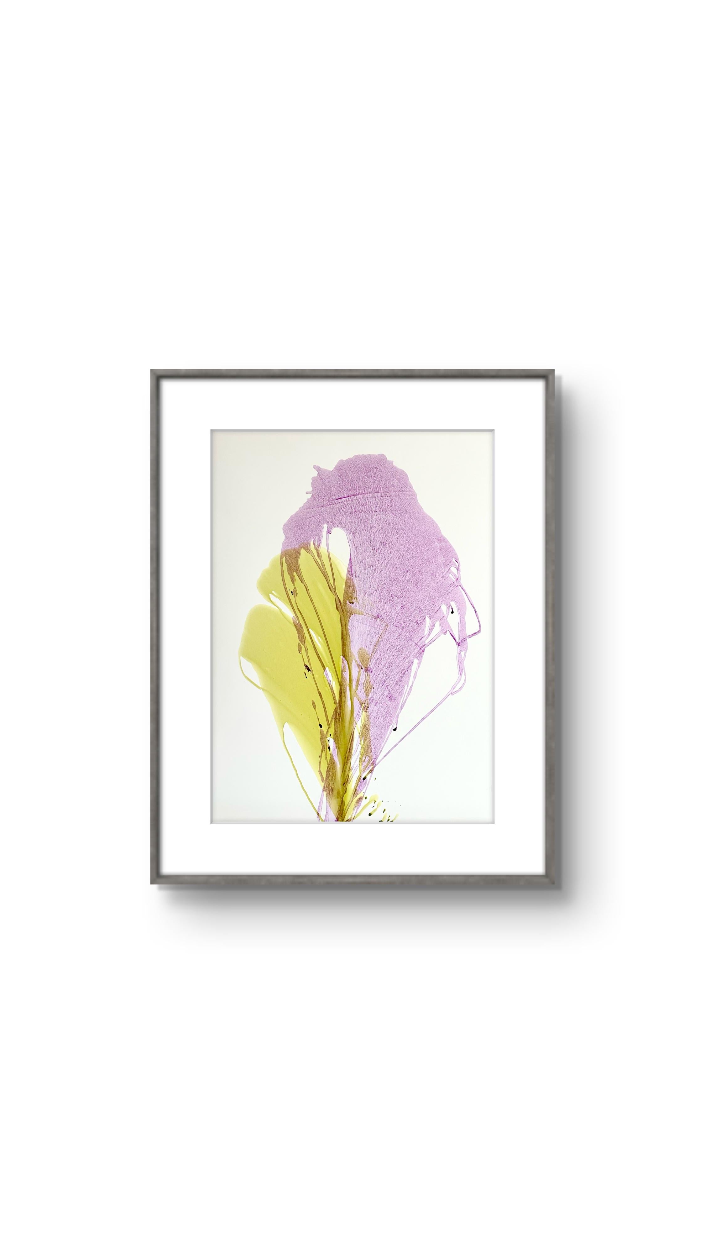 Nothing superfluous. Floral Abstraction, acylic painting by Vika Flartina For Sale 9