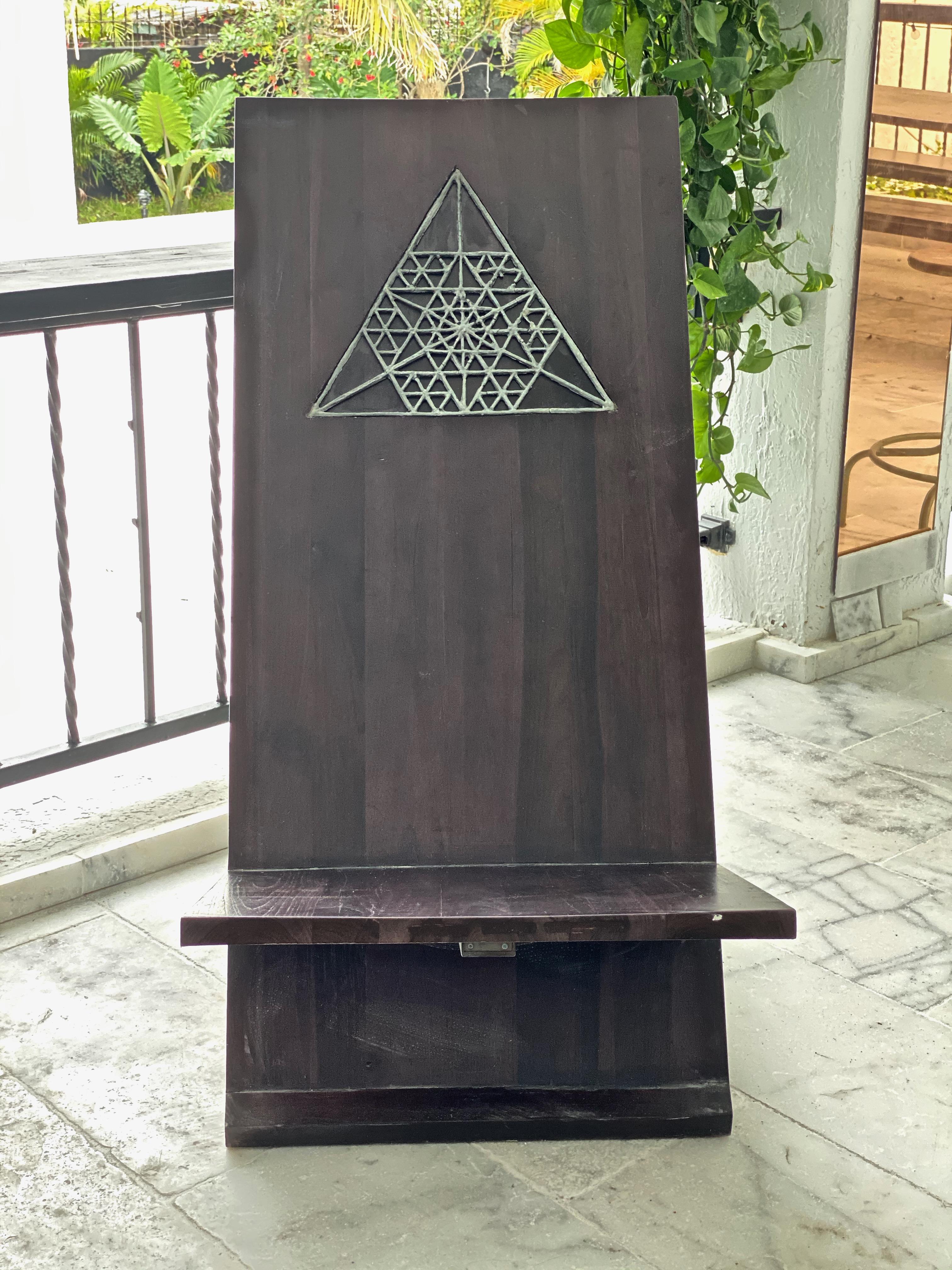 One of a Kind Teak Wood Viking Chair In New Condition For Sale In Coral Gables, FL