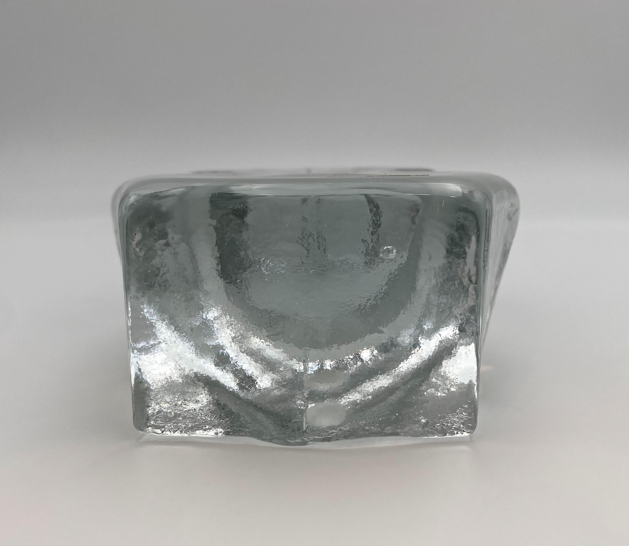 Viking Glass Fischer-Büste-Skulptur, Briefbeschwerer oder Buchstütze, Viking-Glas  Vereinigte Staaten im Angebot 1