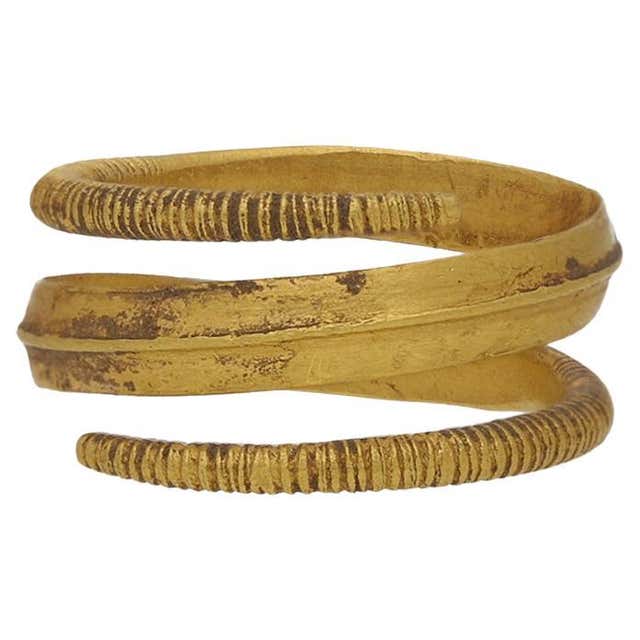 22K Gold Hand-Tooled Coil Band Ring, Unisex, Late 20th Century For Sale ...