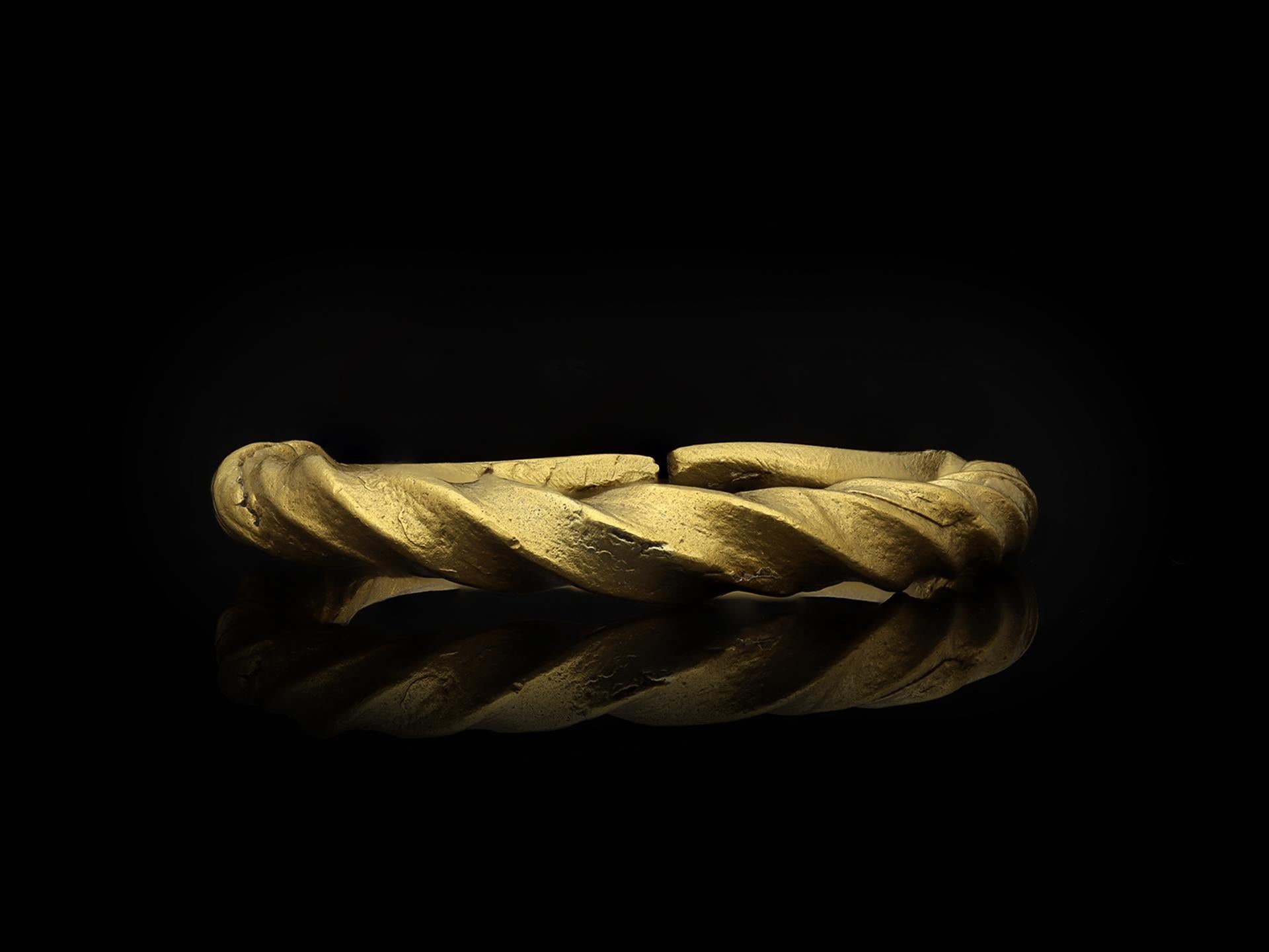 Women's or Men's Viking Gold Penannular Twisted Ring, 9th-11th Century For Sale