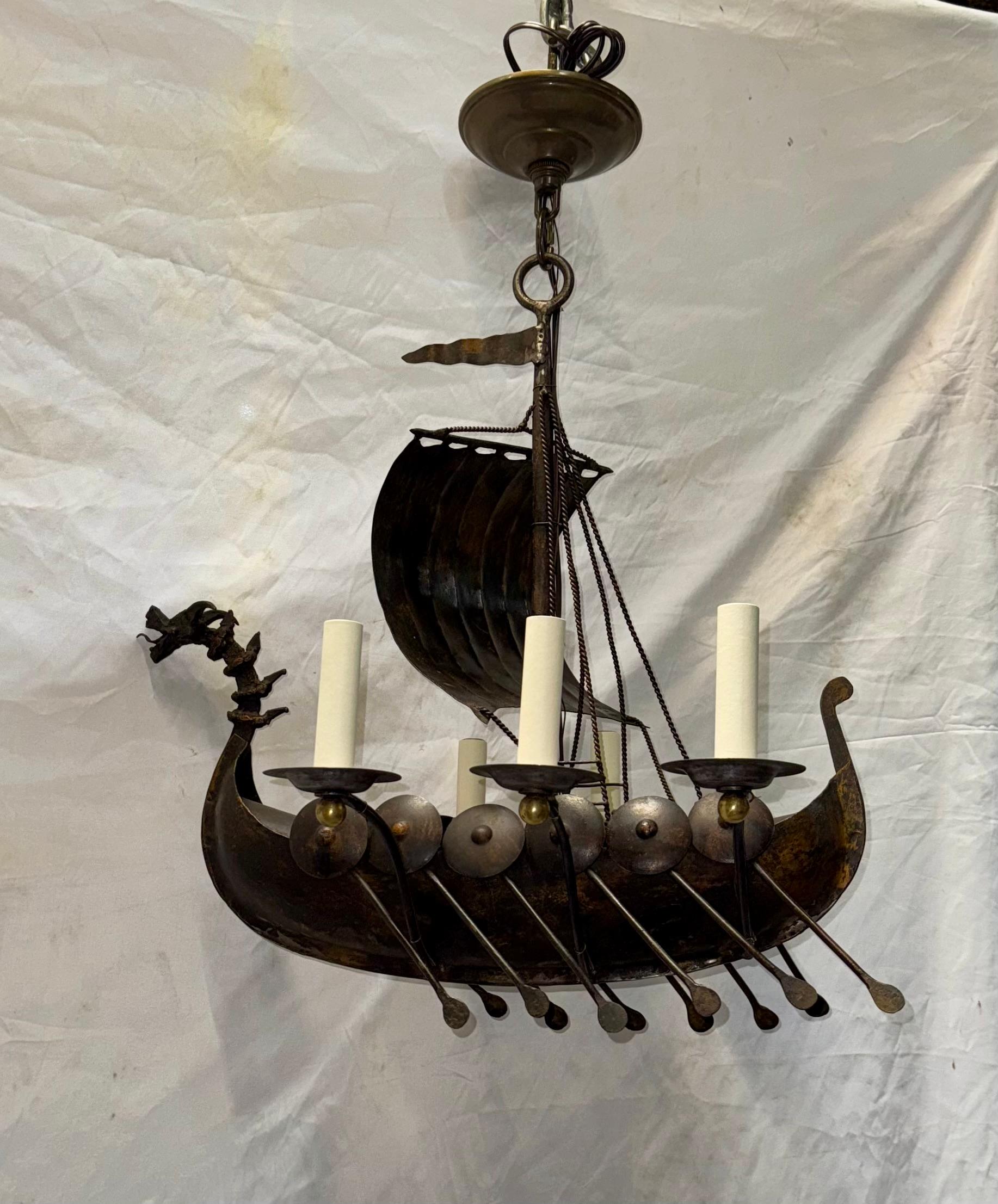 Araña de barco vikingo en venta 1