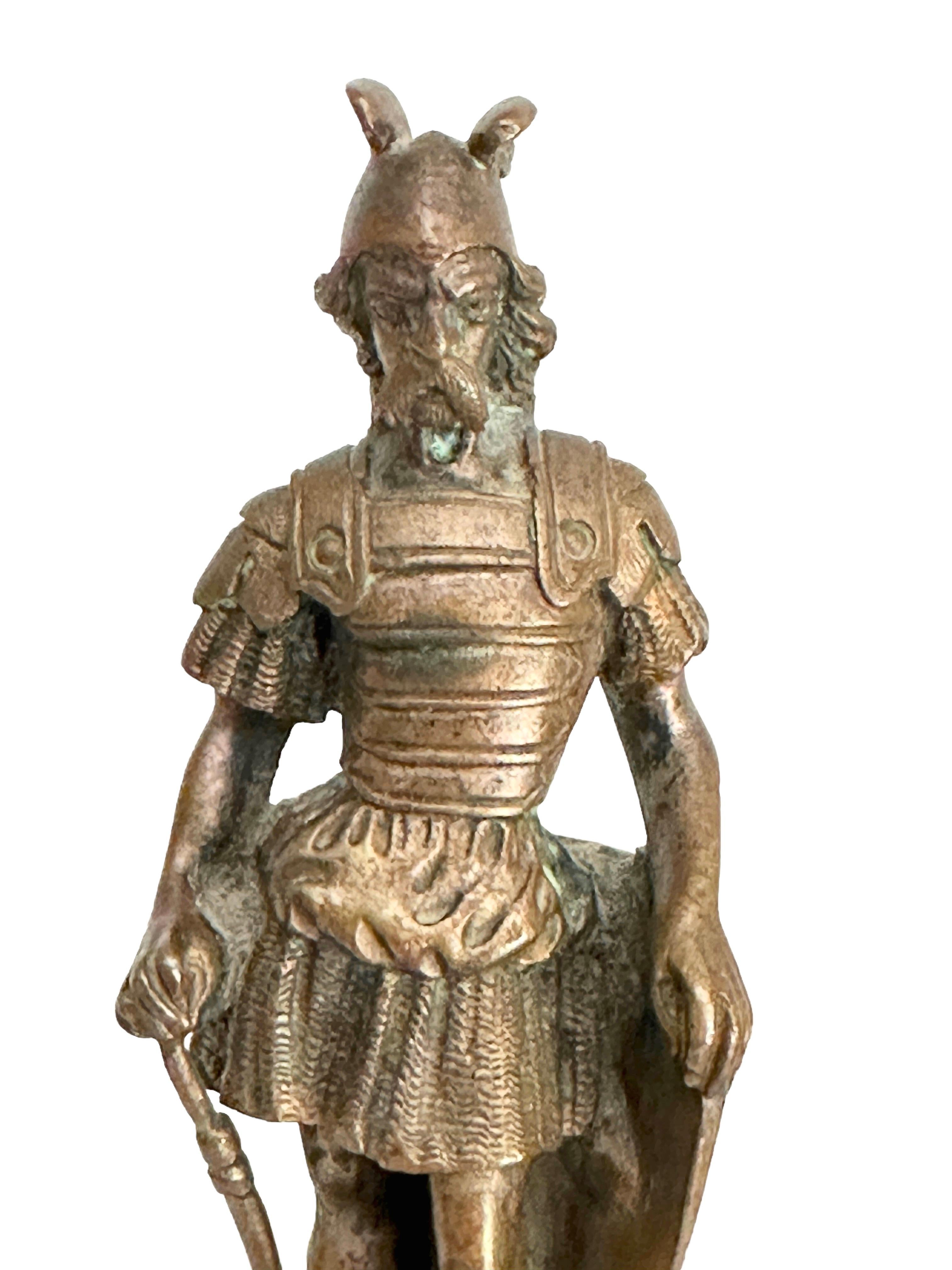 Deko-Statue-Skulptur eines Viking-Soldaten aus Bronze, Wien, Österreich 1950er Jahre im Angebot 2