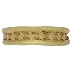 Viking stamped triangle ring in gold, circa 9th-11th century AD