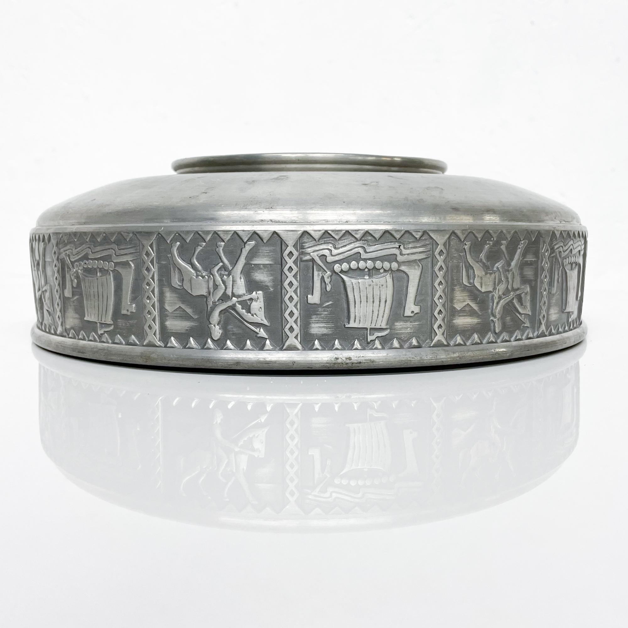 Viking Tinn Pewter Decorative Footed Bowl by Norr NORSK BJ H In Good Condition In Chula Vista, CA