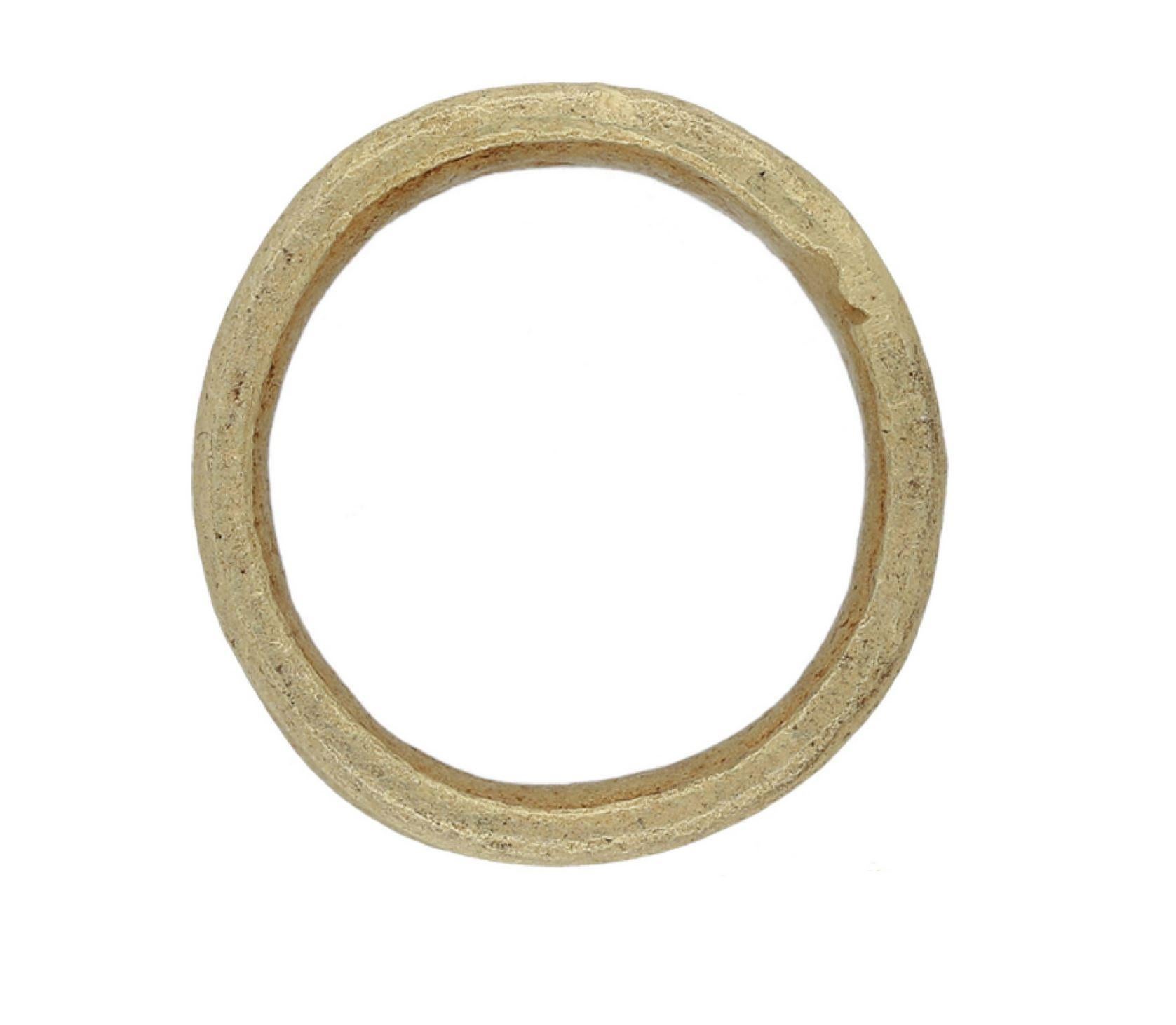 Women's or Men's Viking yellow gold stamped ring, circa 9th-11th century AD. For Sale