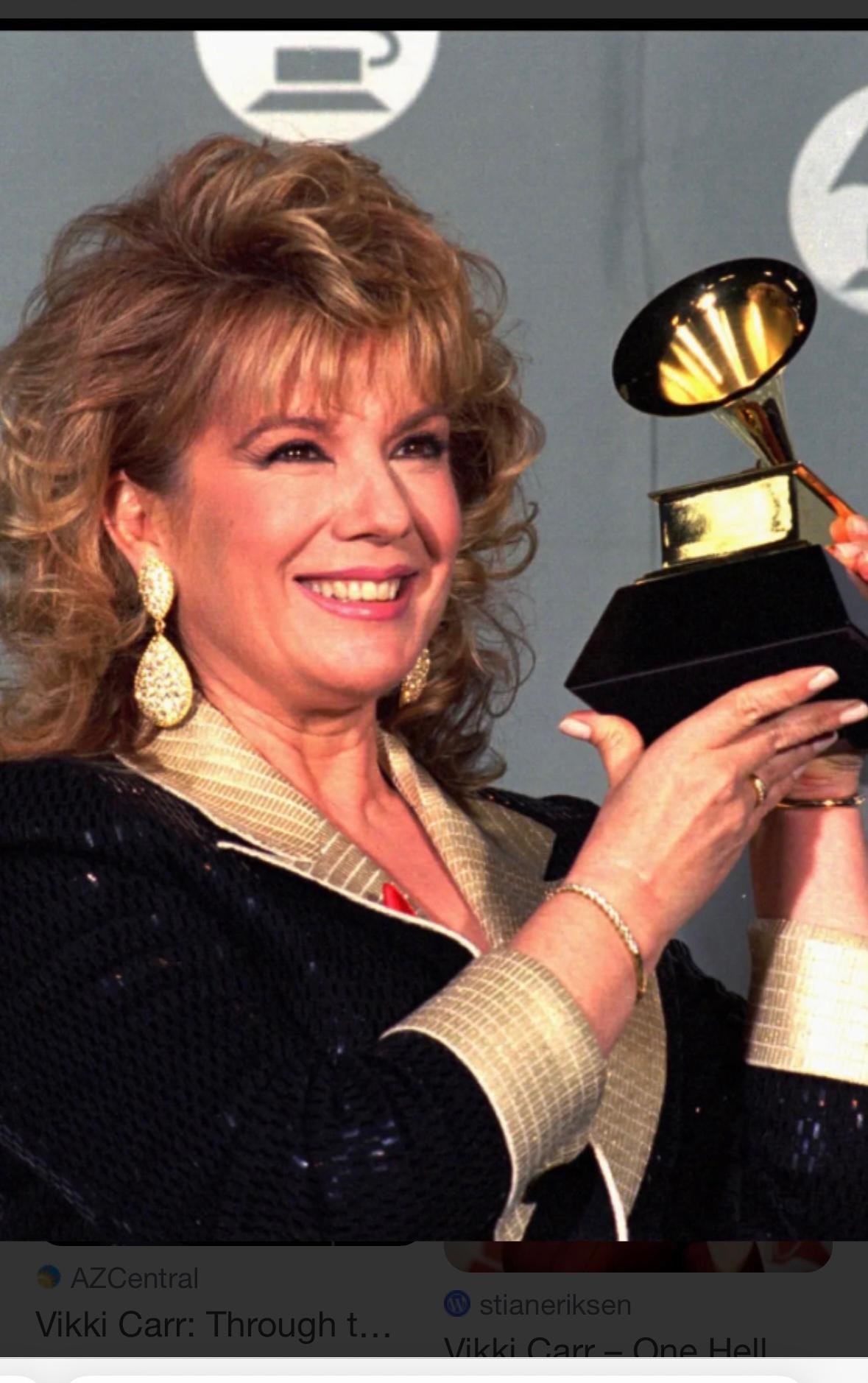 Vikki Carrs Estate Modernist Emerald Diamond Ring 18 Karat Gold Zertifikat Auth. im Angebot 11