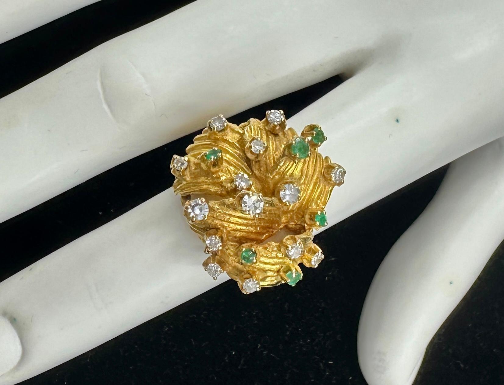 Vikki Carrs Estate Modernist Emerald Diamond Ring 18 Karat Gold Zertifikat Auth. im Angebot 1