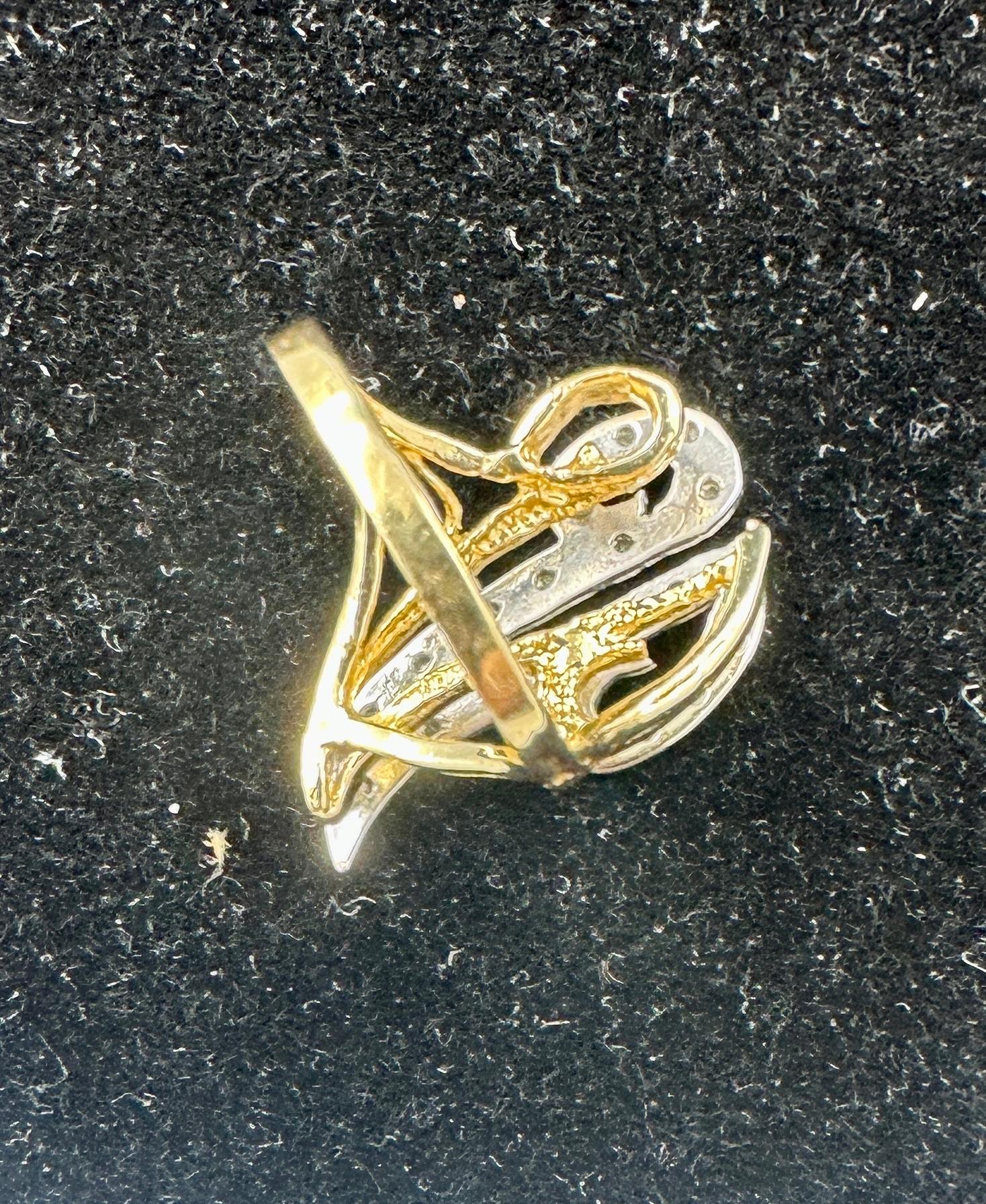 Vikki Carr Estate V Initial Diamond Ring 14 Karat Gold Certificate Authenticity For Sale 5