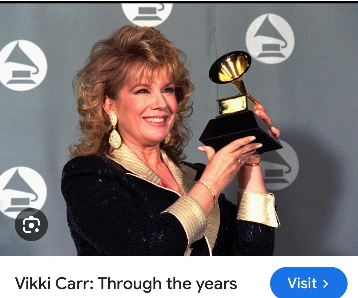 Vikki Carr Estate V Initial Diamond Ring 14 Karat Gold Certificate Authenticity For Sale 12