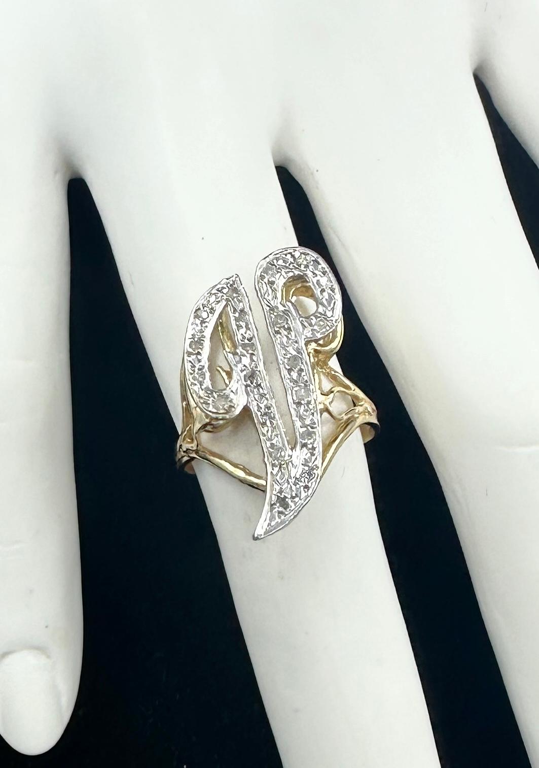 Round Cut Vikki Carr Estate V Initial Diamond Ring 14 Karat Gold Certificate Authenticity For Sale