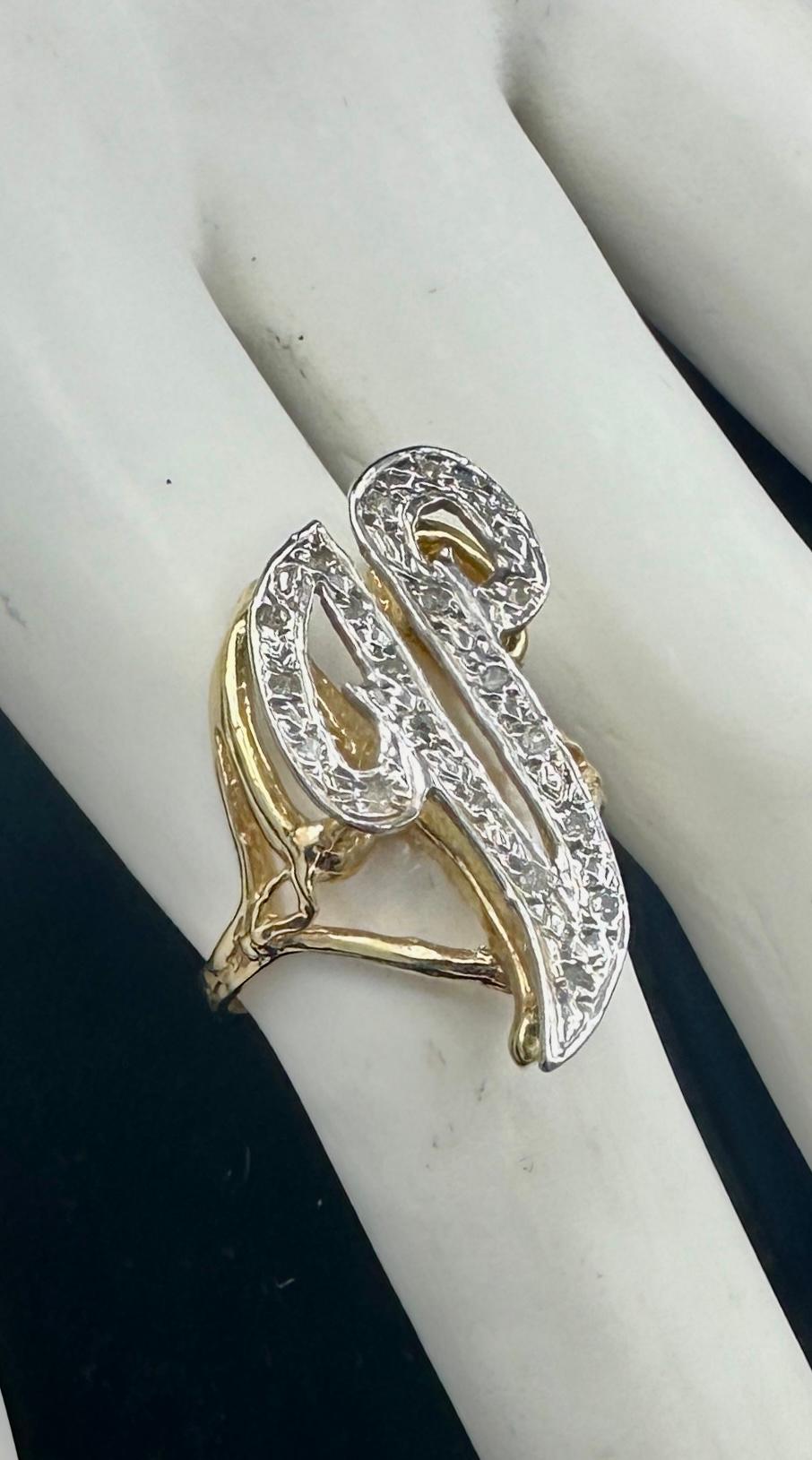 Women's Vikki Carr Estate V Initial Diamond Ring 14 Karat Gold Certificate Authenticity For Sale