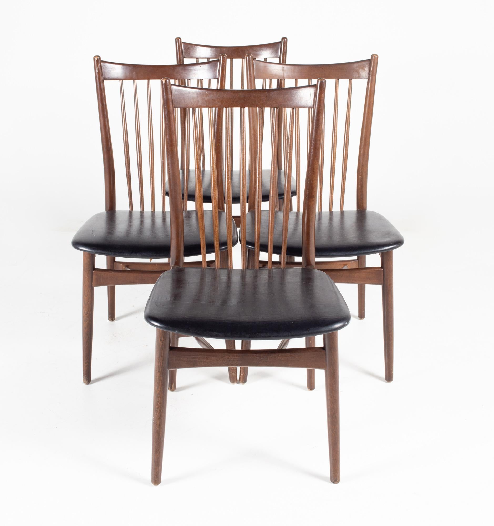 Viko Baumritter style mid century walnut dining chairs - set of 4

Each chair measures: 18 wide x 22 deep x 35 inches high, with a seat height of 17.5 inches 

All pieces of furniture can be had in what we call restored vintage condition. That