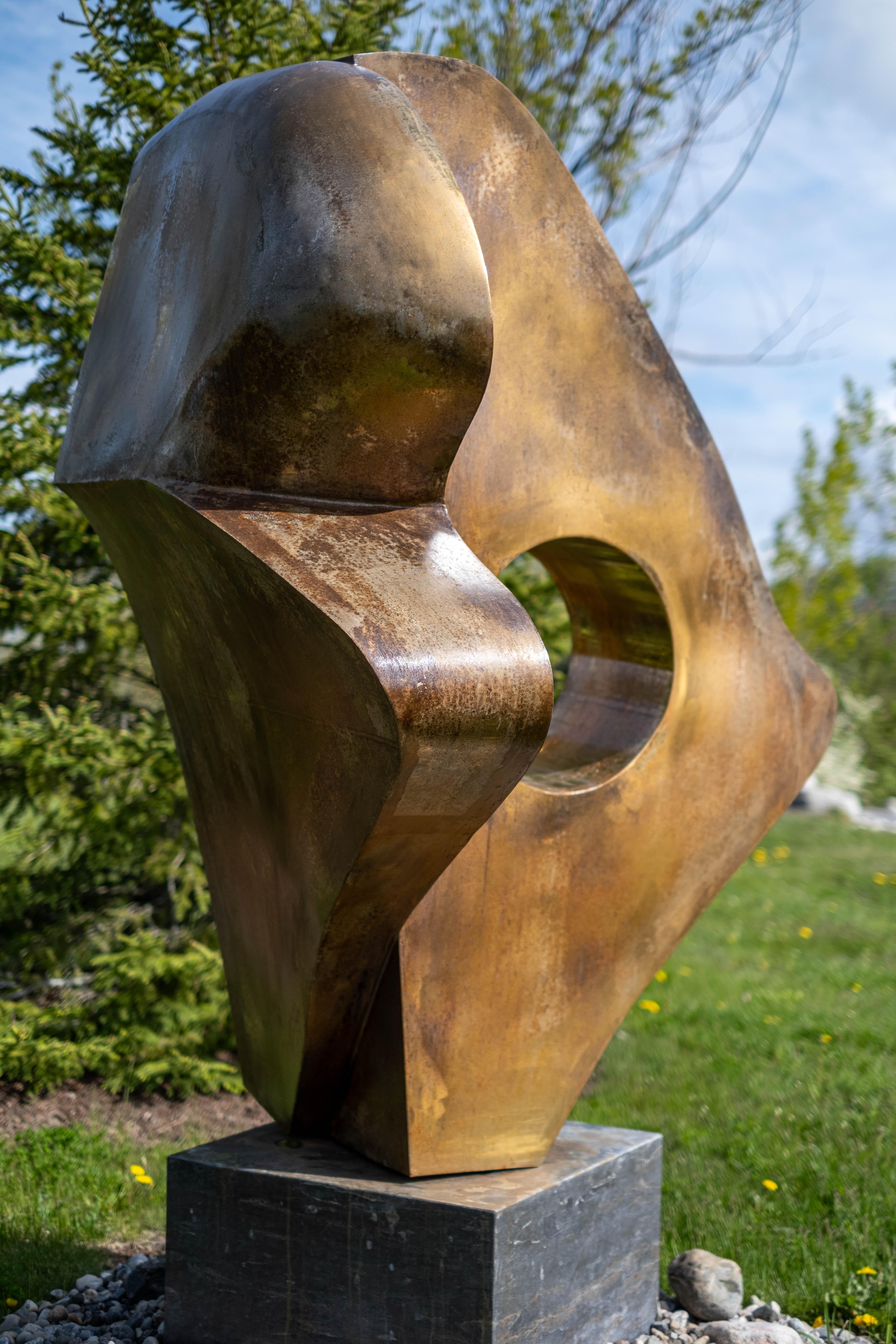 Andrómeda - gran escultura abstracta de acero inoxidable bañada en oro de 24 quilates para exteriores en venta 6