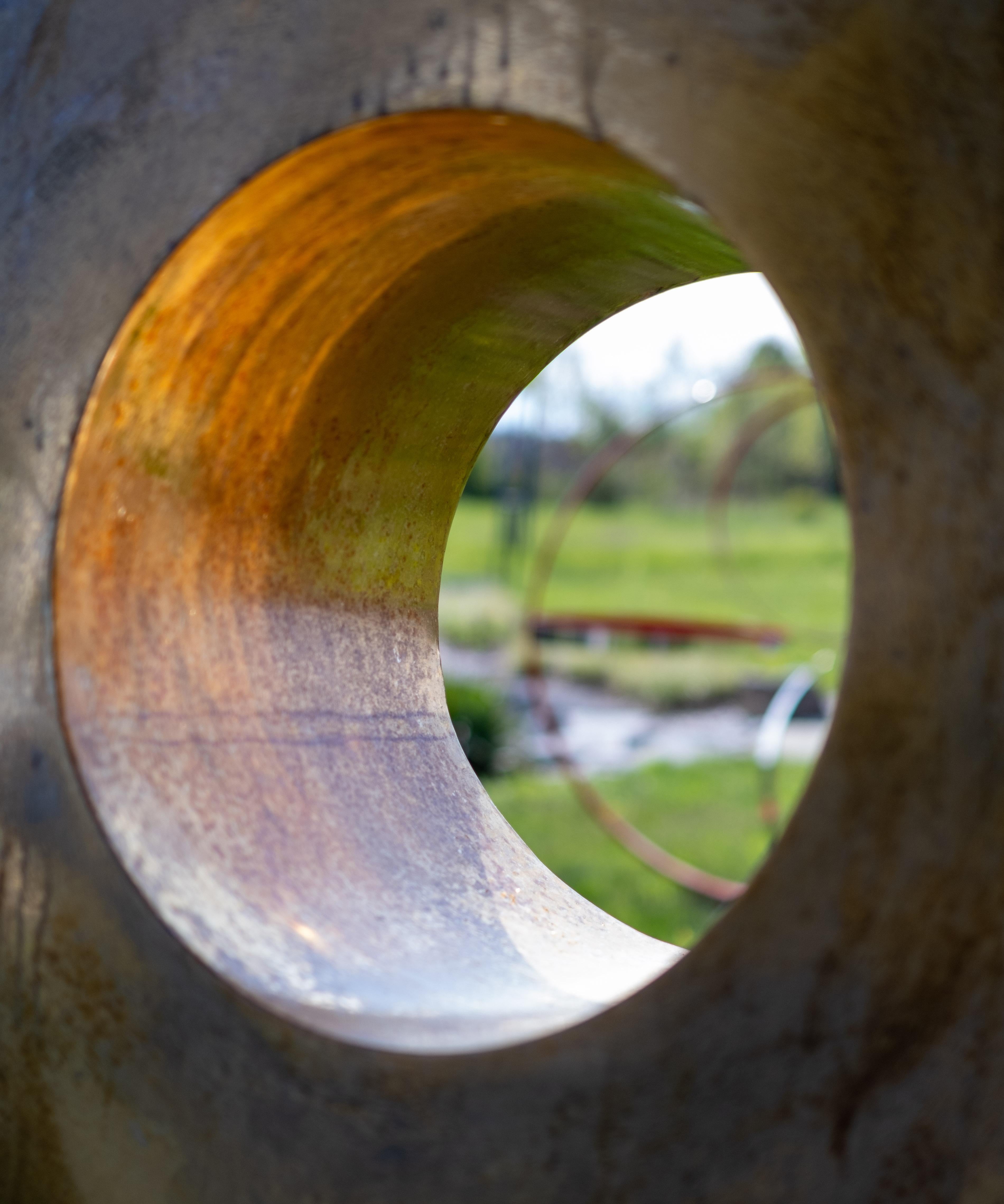 Andrómeda - gran escultura abstracta de acero inoxidable bañada en oro de 24 quilates para exteriores en venta 8