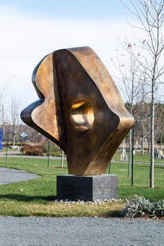 Andromeda, grande sculpture d'extérieur abstraite en acier inoxydable plaqué or 24 carats