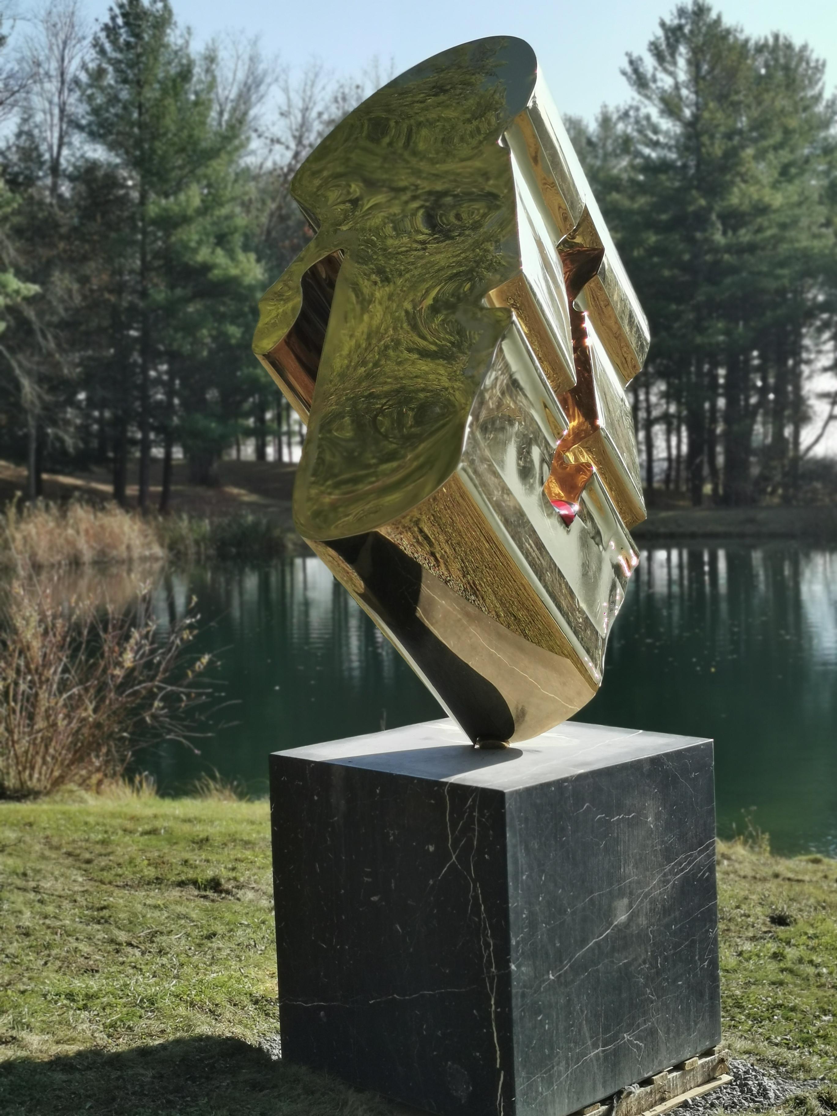 CaELum - grande scultura astratta in acciaio inossidabile placcata oro 24kt per esterno in vendita 5