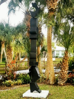 Heartland V2 - grande sculpture d'extérieur en acier inoxydable patiné abstrait noir, haute taille