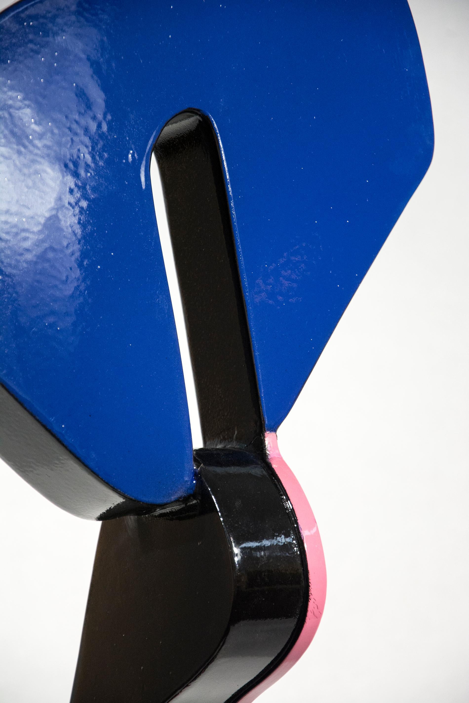 High Sierra – rosa, blau, zeitgenössische, abstrakte Skulptur aus Edelstahl im Angebot 1