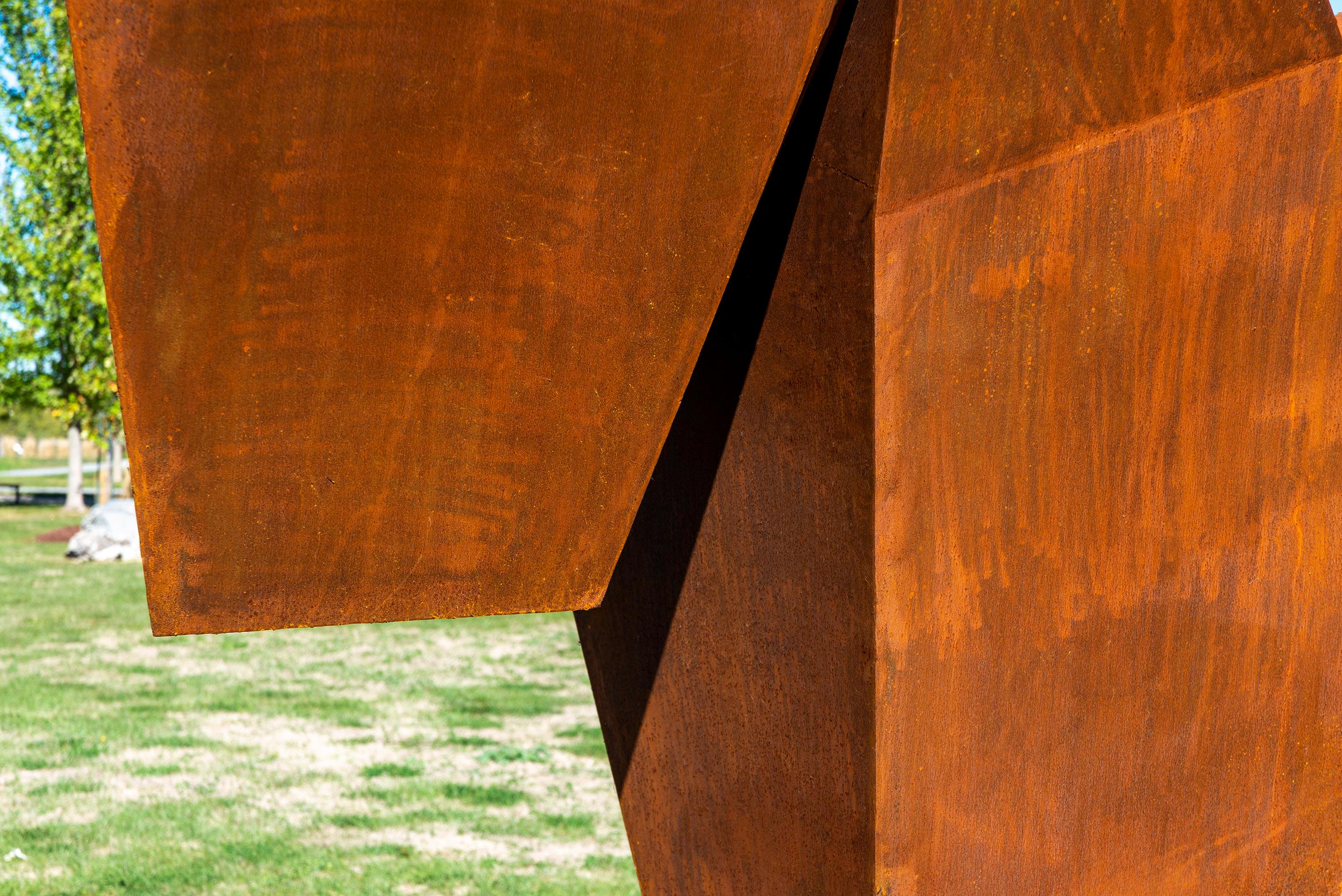 Sirius No 2 - contemporain, abstrait, acier Corten, sculpture d'extérieur en vente 6