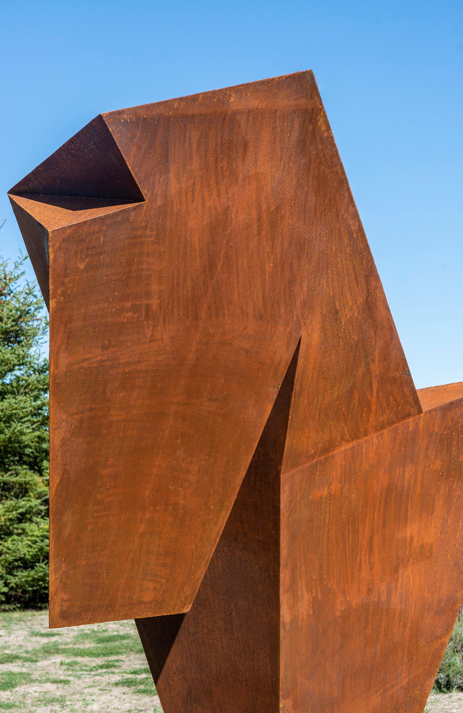 Sirius No 2 - contemporain, abstrait, acier Corten, sculpture d'extérieur en vente 1
