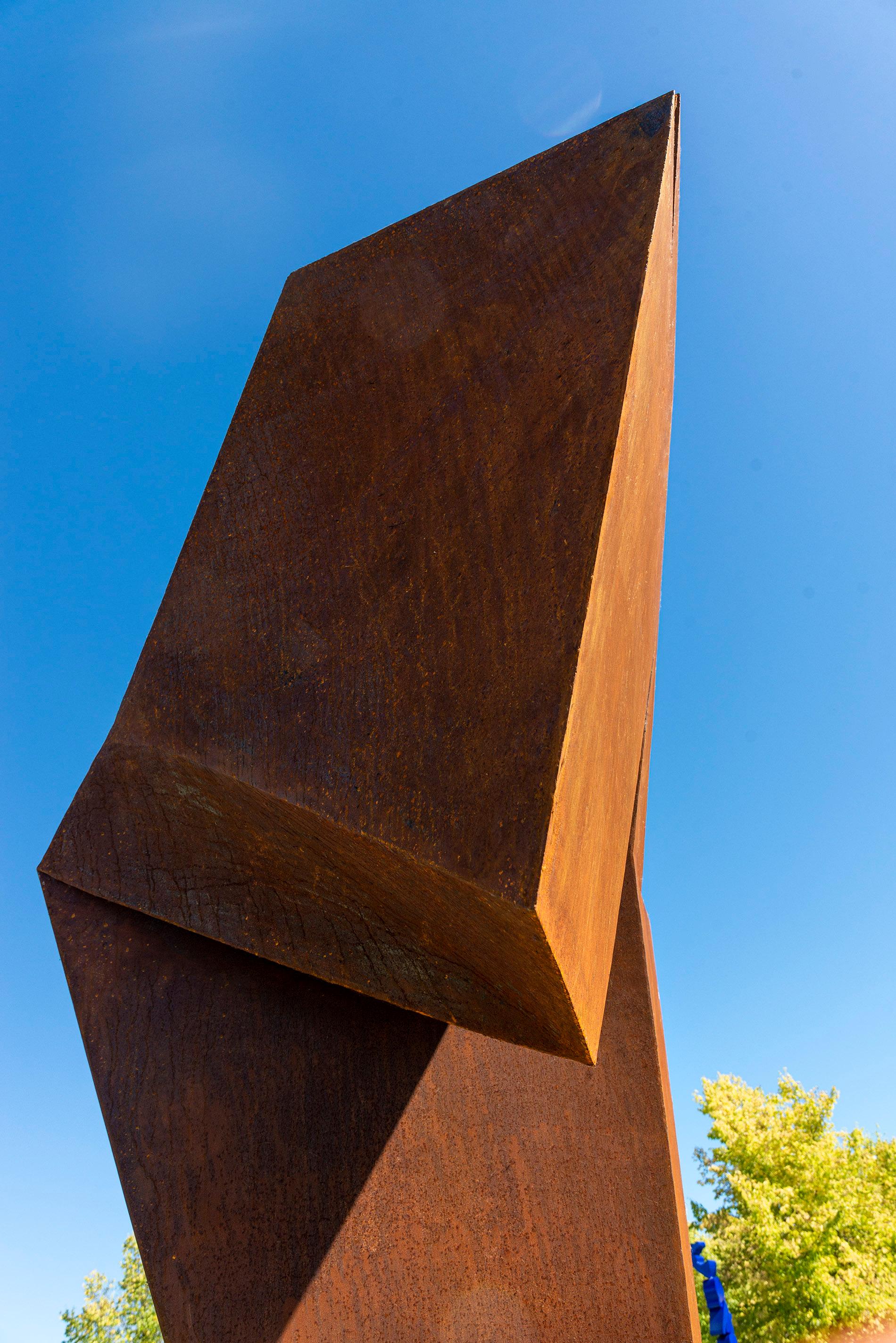 Sirius No 2 - contemporain, abstrait, acier Corten, sculpture d'extérieur en vente 3