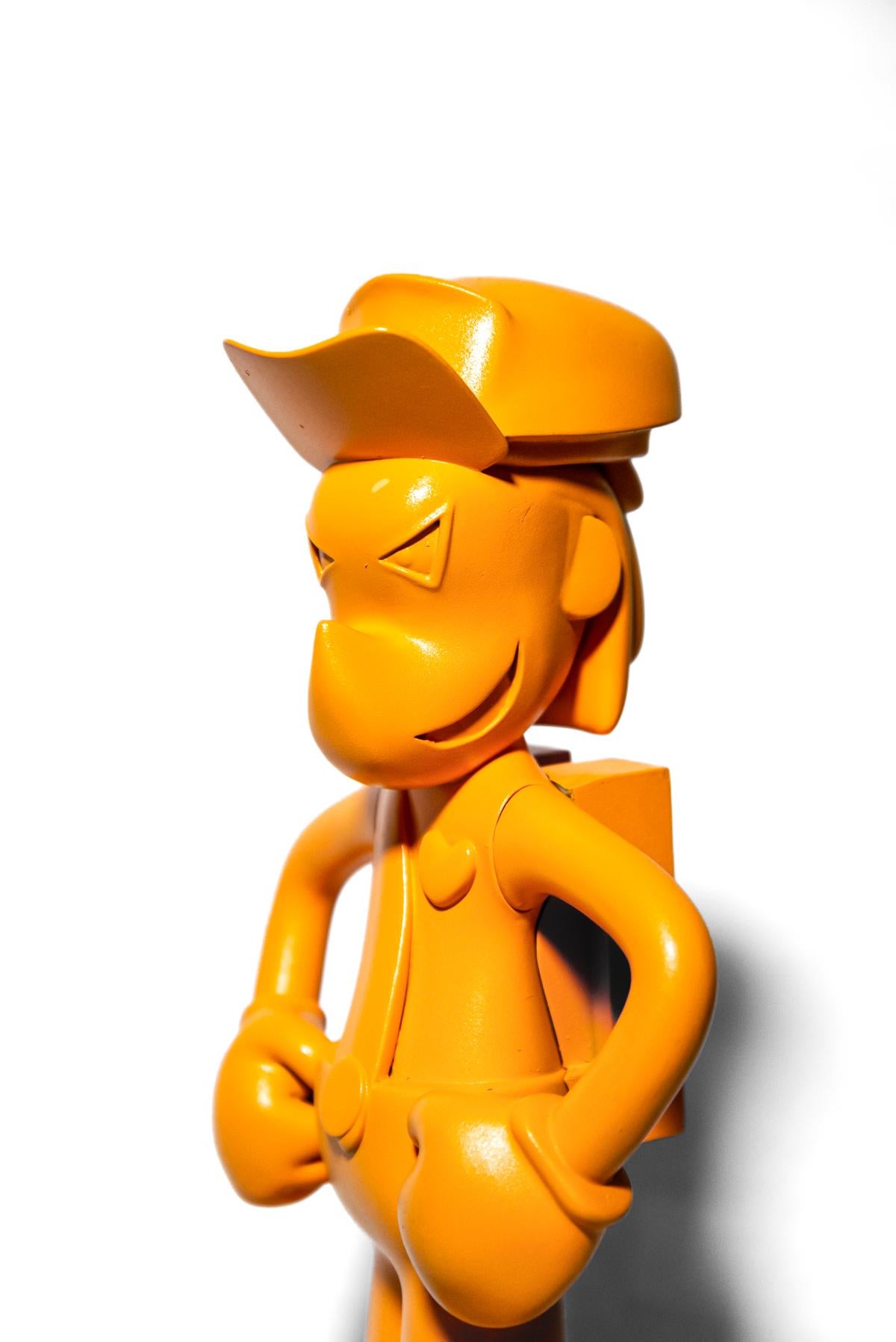 XOX Hipster Orange 1/10 - graphique, pop-art, sculpture figurative en résine en vente 1