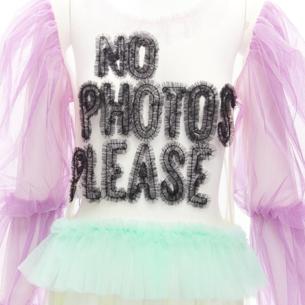 VIKTOR ROLF 2019 TULLE No Photos Please black ruffle pastel puff sleeves sheer dress M
Reference: TGAS/D00646
Brand: Viktor Rolf
Model: No Photos Please
Collection: 2019
Material: Tulle
Color: Purple, Green
Pattern: Solid
Closure: Pullover
Made in: