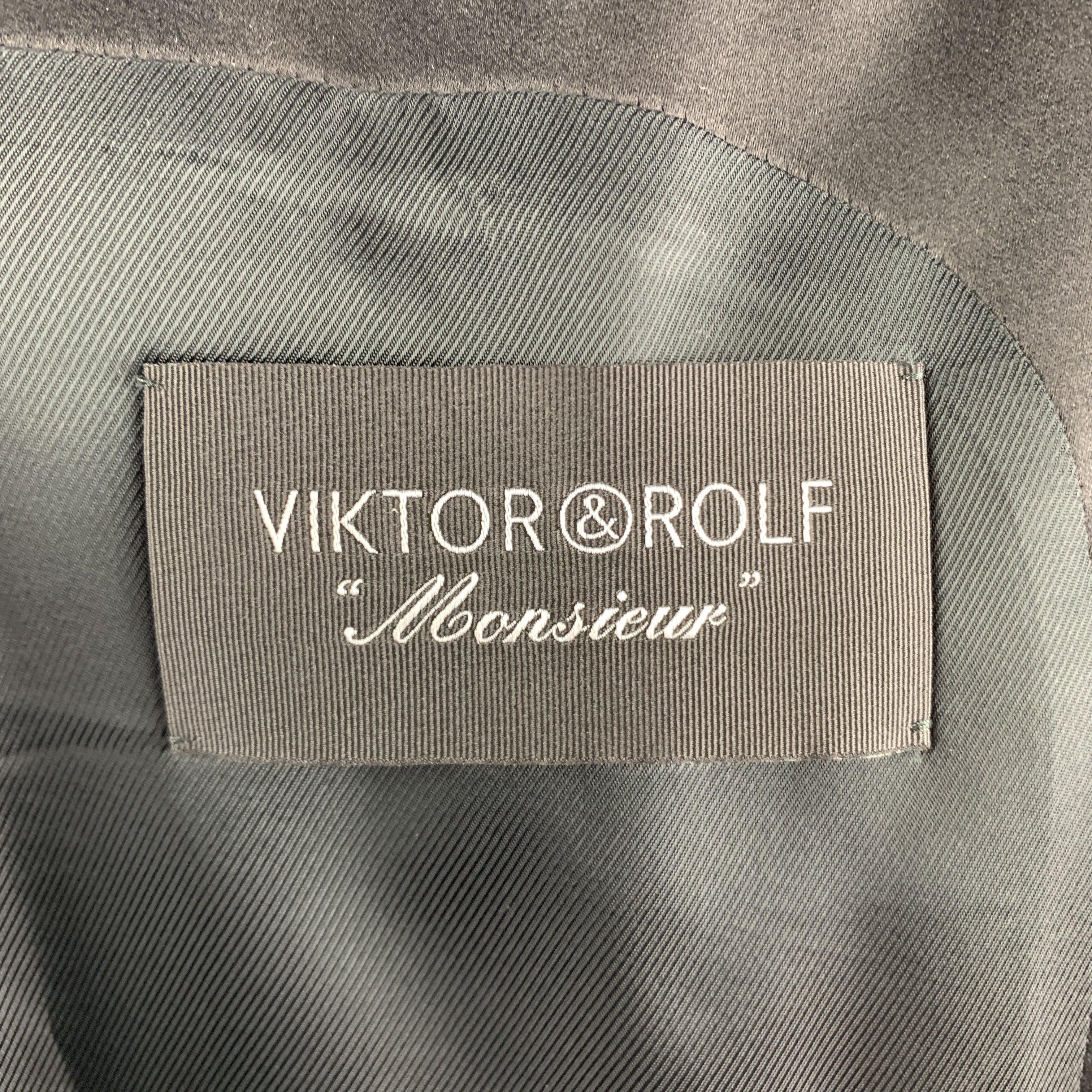 VIKTOR & ROLF Size 40 Black Wool Satin Peak Lapel Mirror Button Tuxedo Jacket For Sale 5
