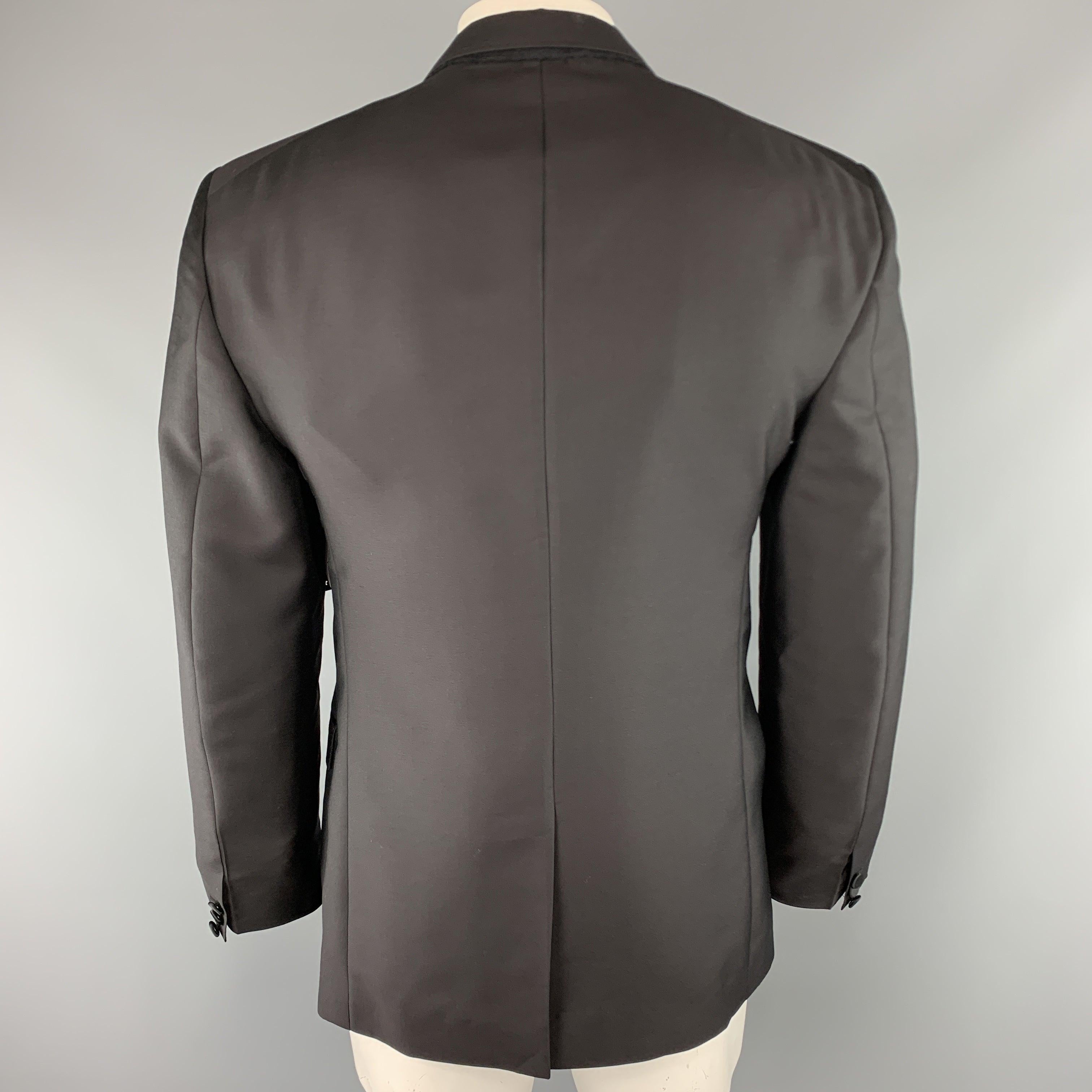 VIKTOR & ROLF Size S Black Beaded Mohair Blend Peak Lapel Tuxedo Sport Coat For Sale 2