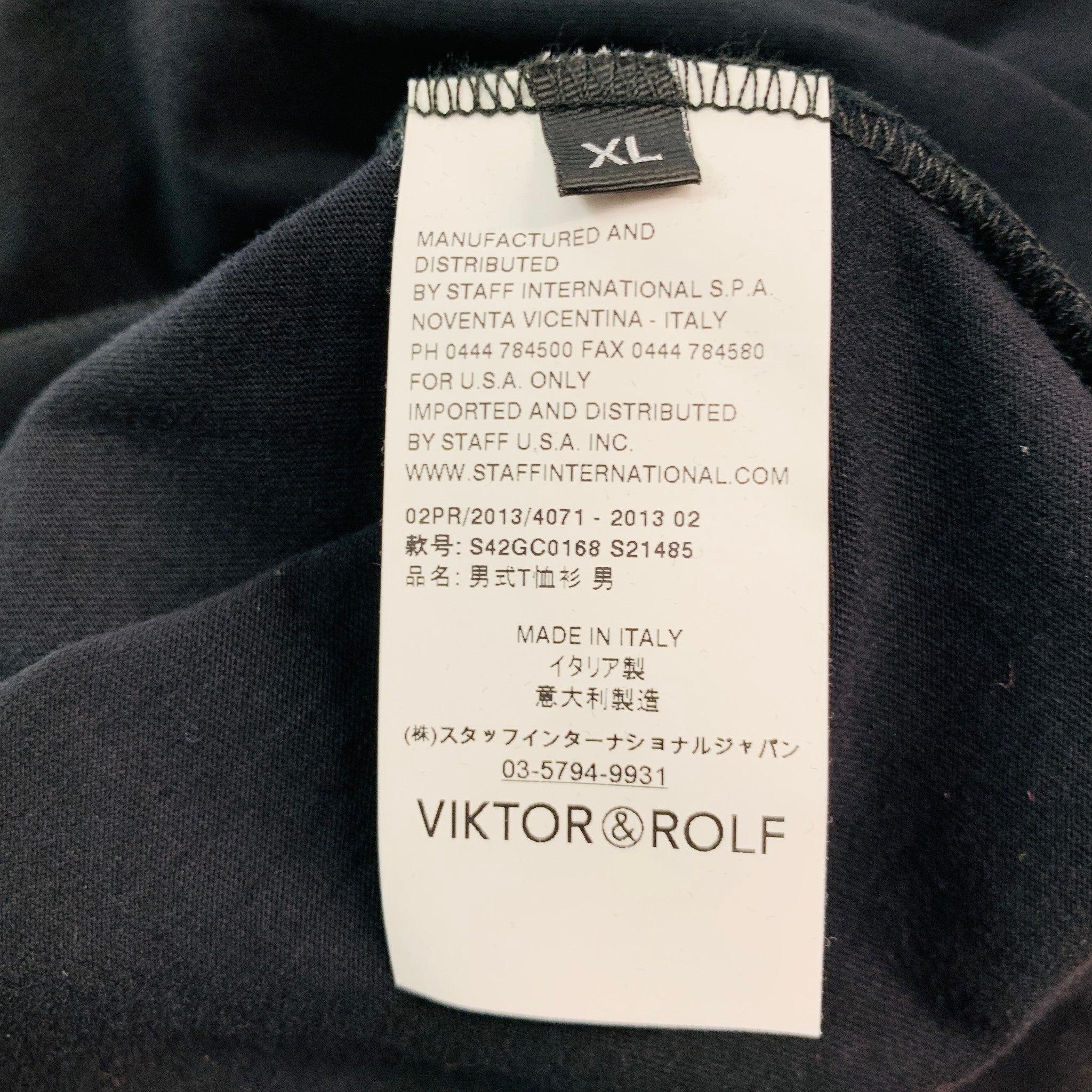 VIKTOR & ROLF Size XL Black Print Cotton One Pocket T-shirt For Sale 2