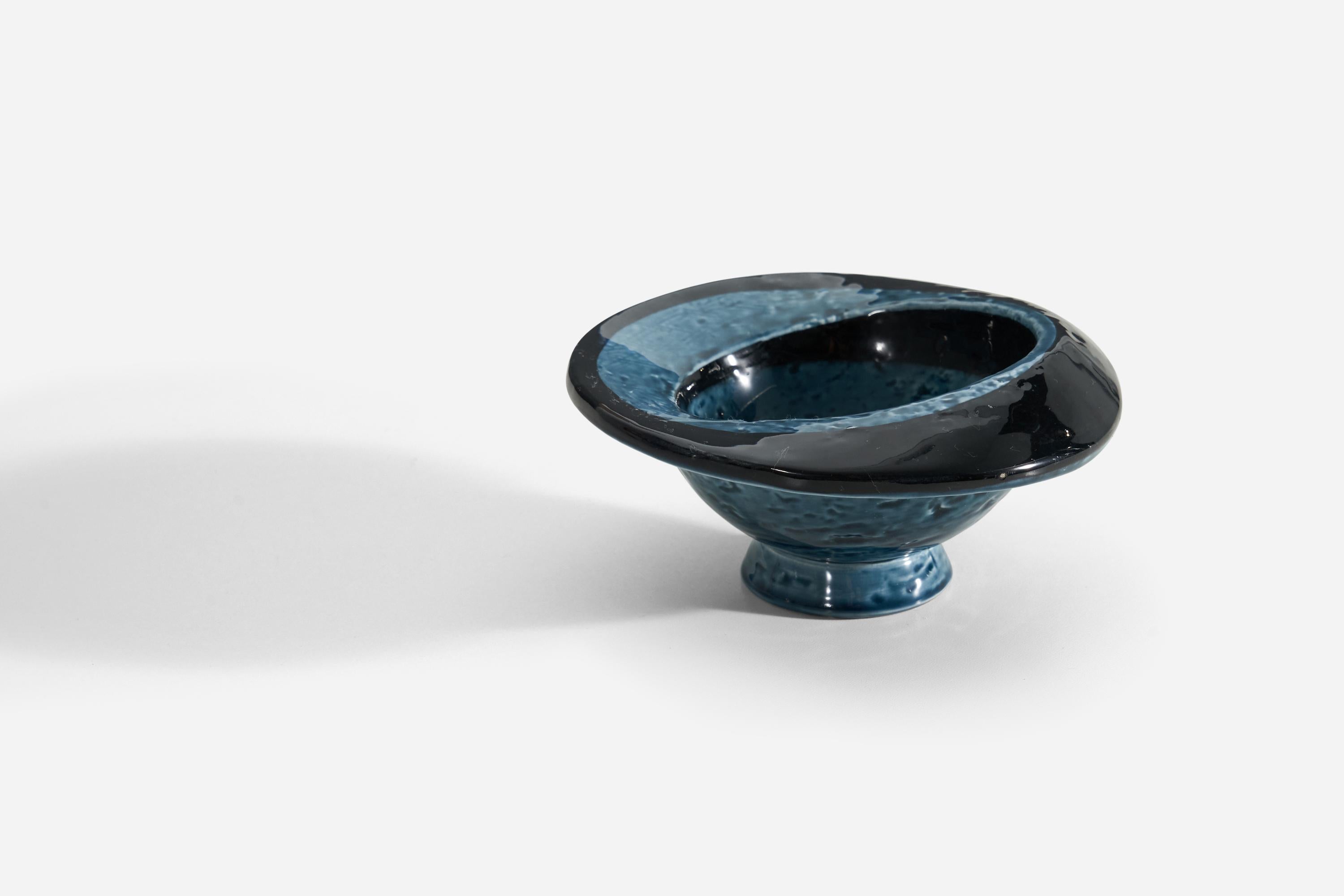 Mid-Century Modern Vilhelm Bjerke-Petersen, Bowl, Blue-Glazed Stoneware, Rörstrand, Sweden, 1960s For Sale