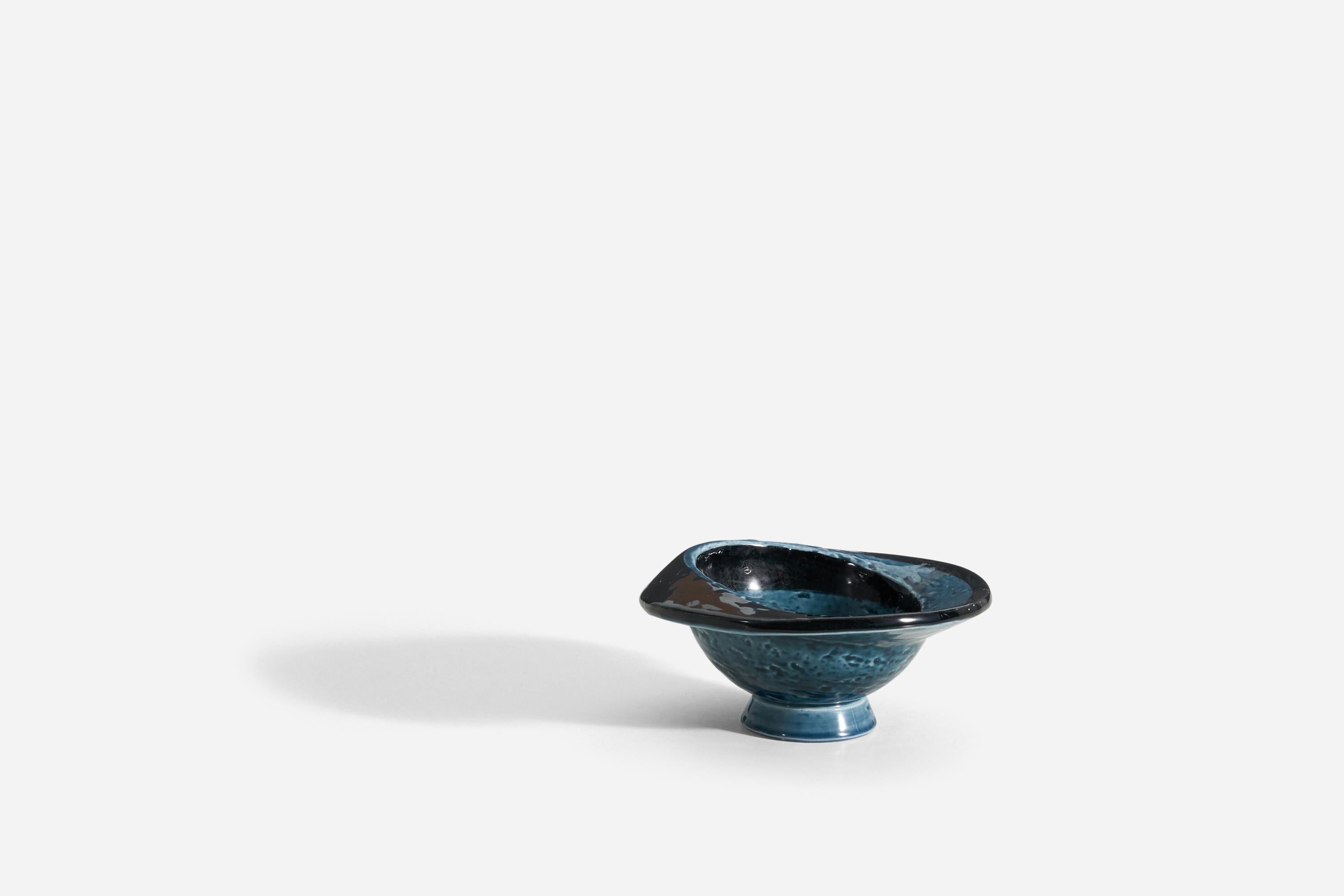 Swedish Vilhelm Bjerke-Petersen, Bowl, Blue-Glazed Stoneware, Rörstrand, Sweden, 1960s For Sale