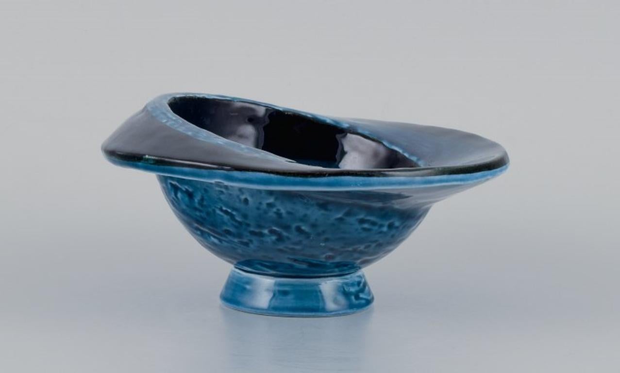 Scandinavian Modern Vilhelm Bjerke-Petersen for Rörstrand, ceramic bowl with abstract design. 1960s For Sale