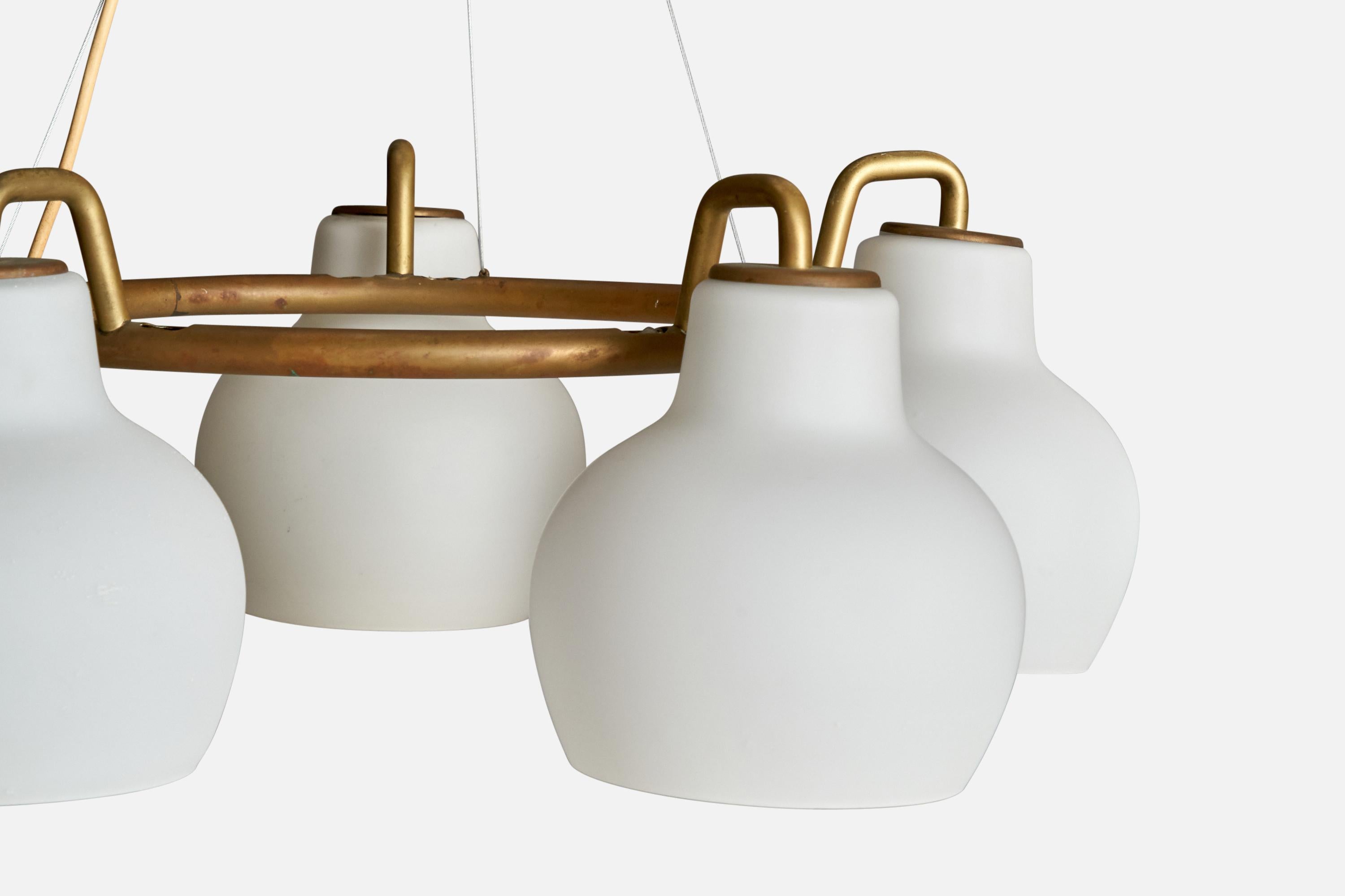Vilhelm Lauritzen, Chandelier, Brass, Glass, Denmark, 1950s In Good Condition In High Point, NC