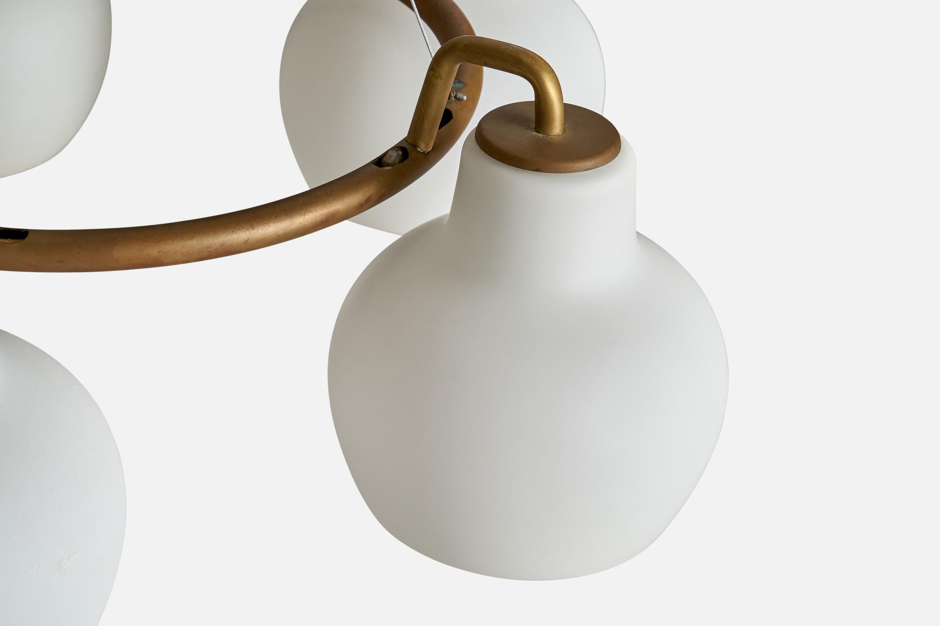 Mid-20th Century Vilhelm Lauritzen, Chandelier, Brass, Glass, Denmark, 1950s