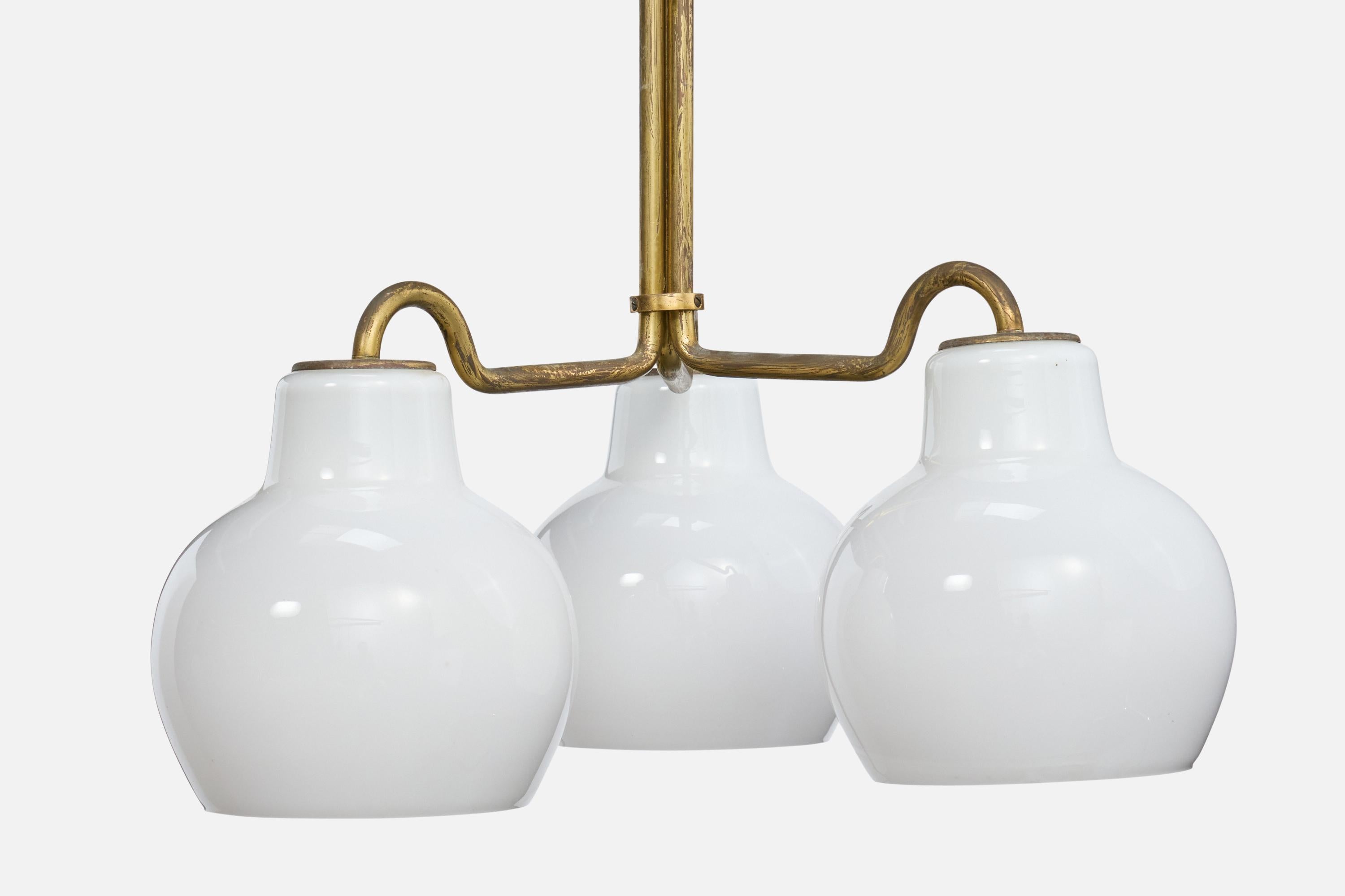 Vilhelm Lauritzen, Lampadario, Ottone, Vetro, Danimarca, anni '50 in vendita 1