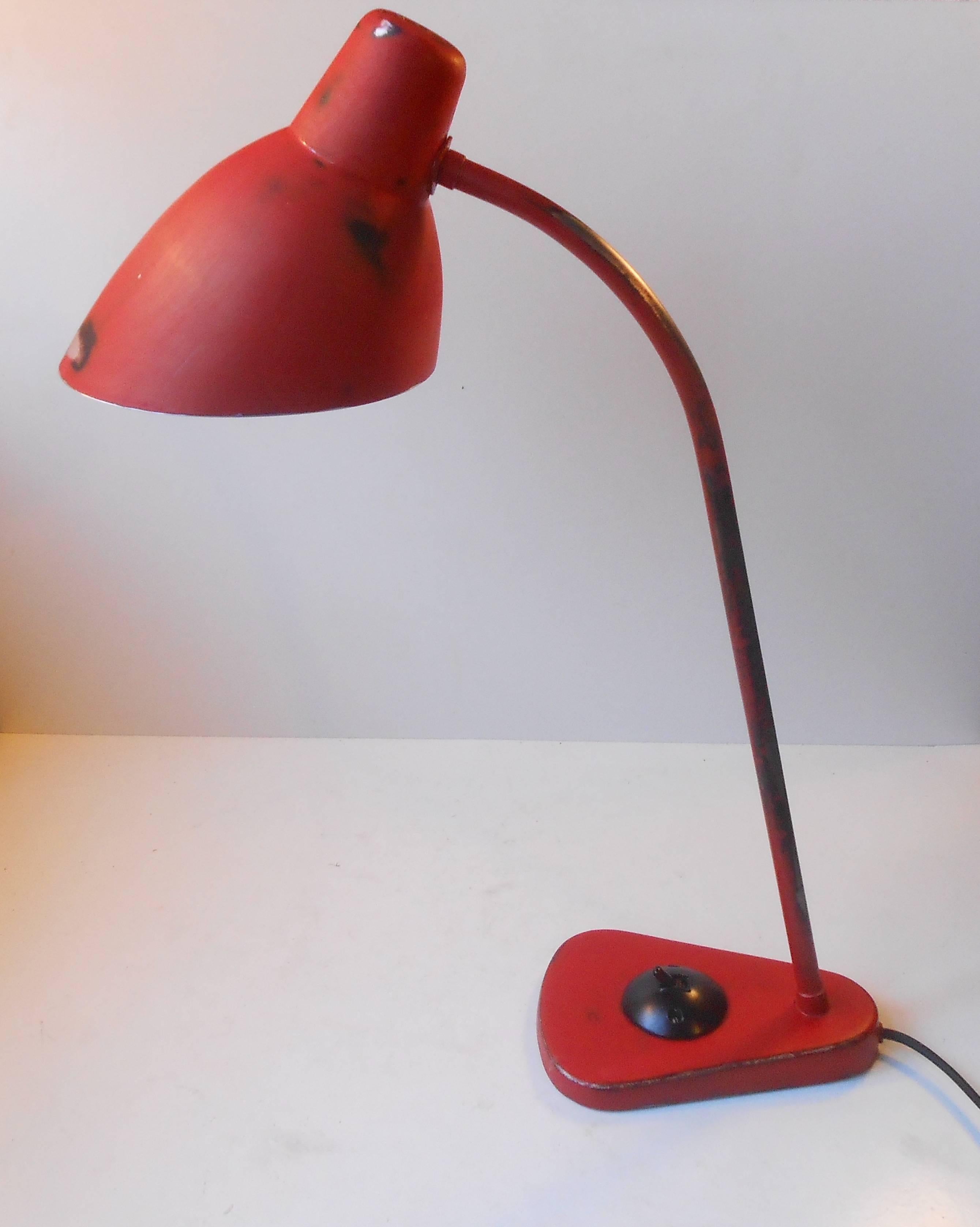Vilhelm Lauritzen 'DSB Konduktør' Desk Lamp in Original Condition, Louis Poulsen For Sale 2