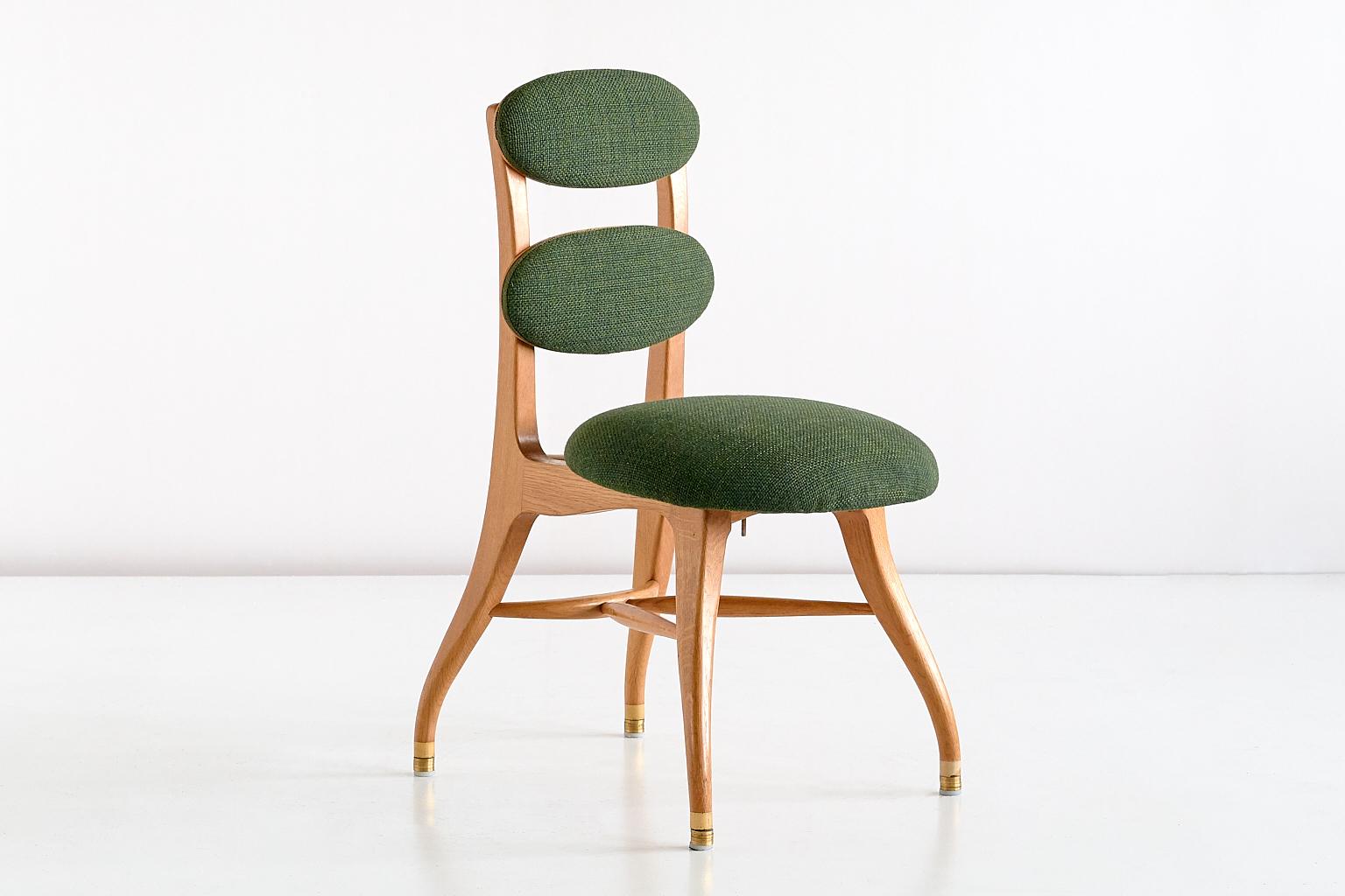 This rare chair was designed by Vilhelm Lauritzen for the iconic Radiohuset building in Copenhagen in the 1950s. The chair was specifically designed for the orchestra musicians to be seated comfortably in the building's concert hall. An archival