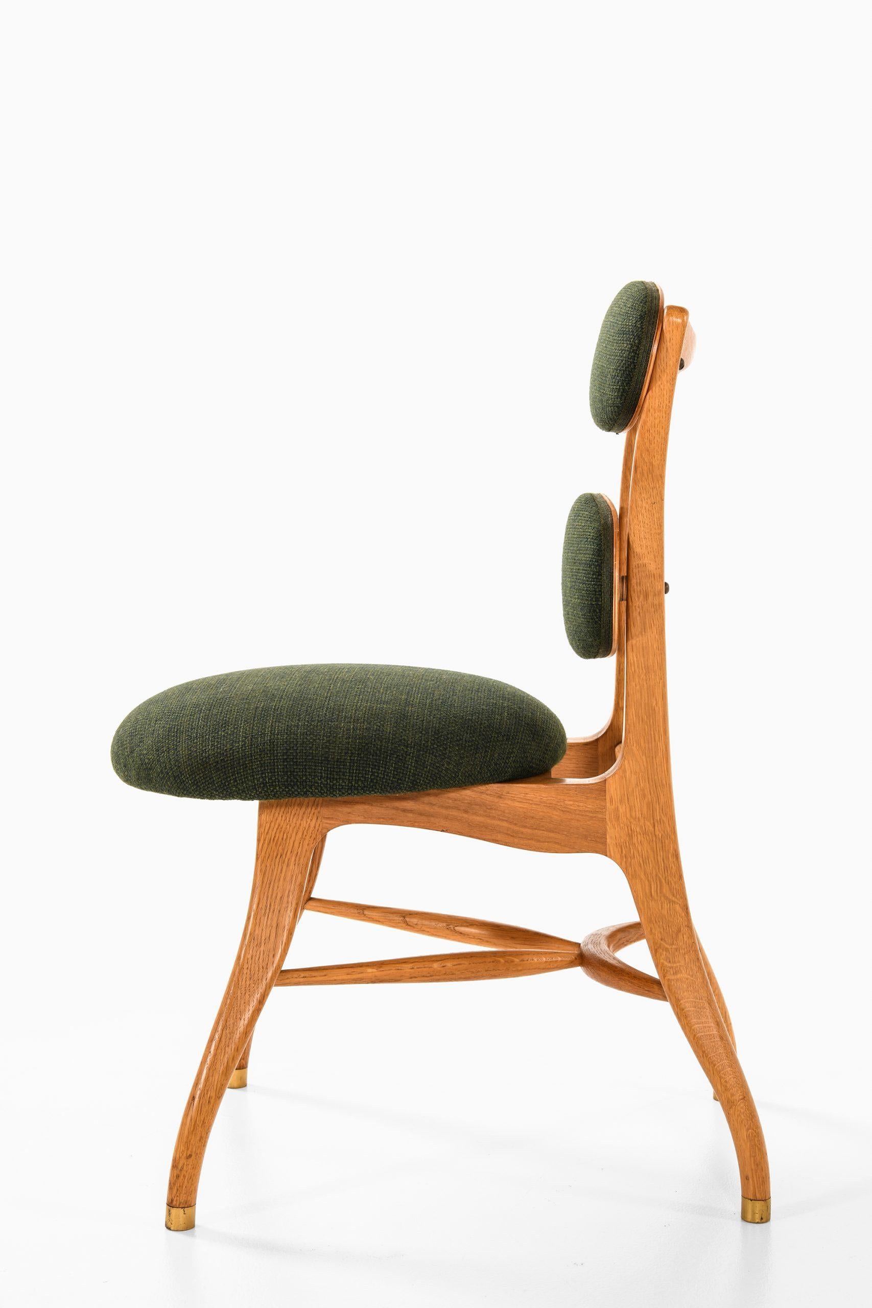 Vilhelm Lauritzen Musician Chair Produced in Denmark In Good Condition In Limhamn, Skåne län